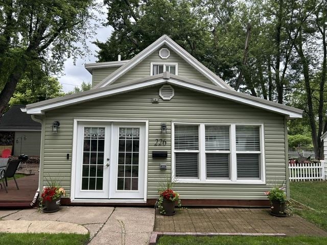 226 N 6TH AVENUE Property Photo 1