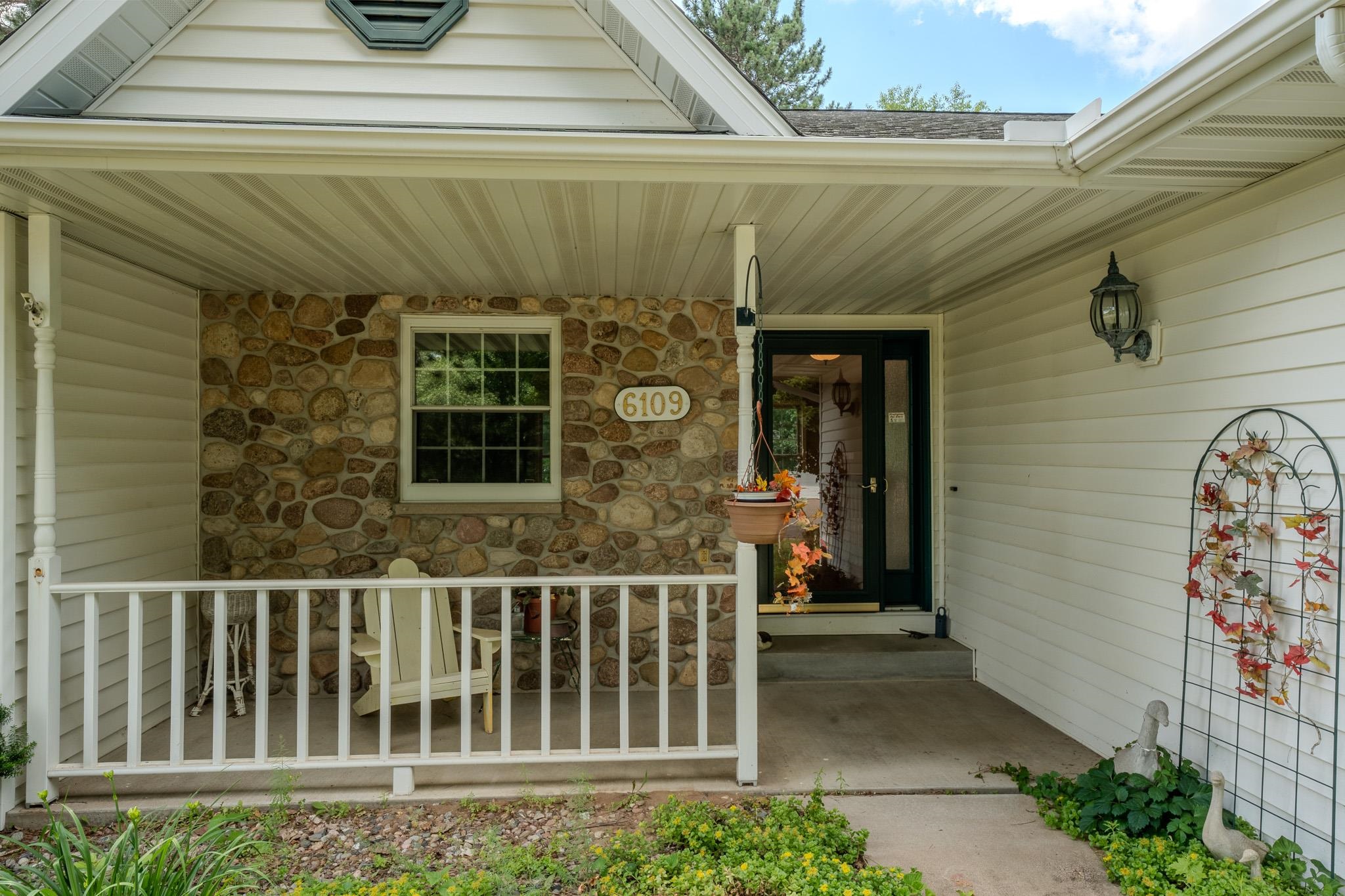 6109 Babl Lane Property Photo 2