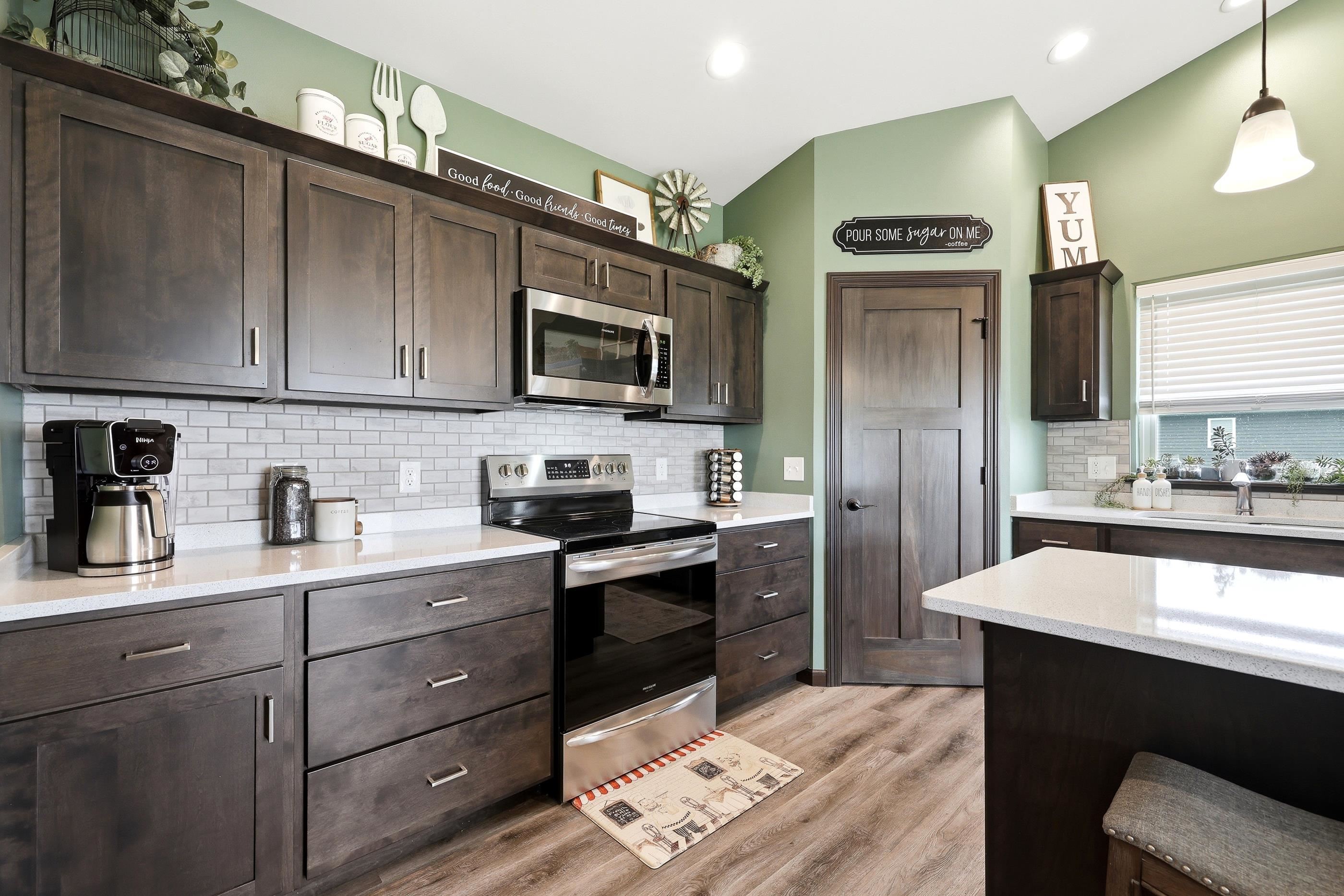 2375 Chesterfield Drive Property Photo 15