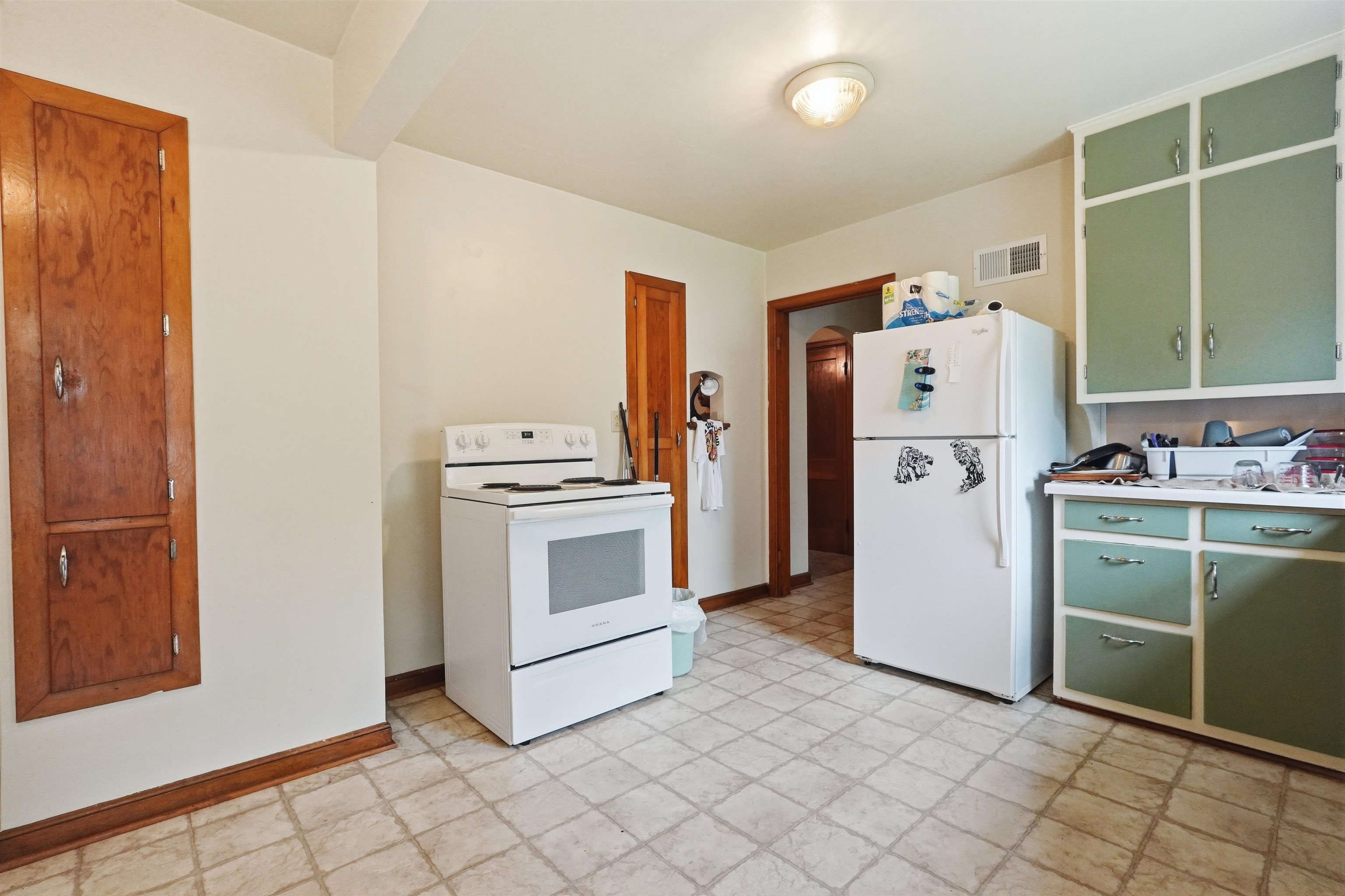 332 S Third Street Property Photo 10