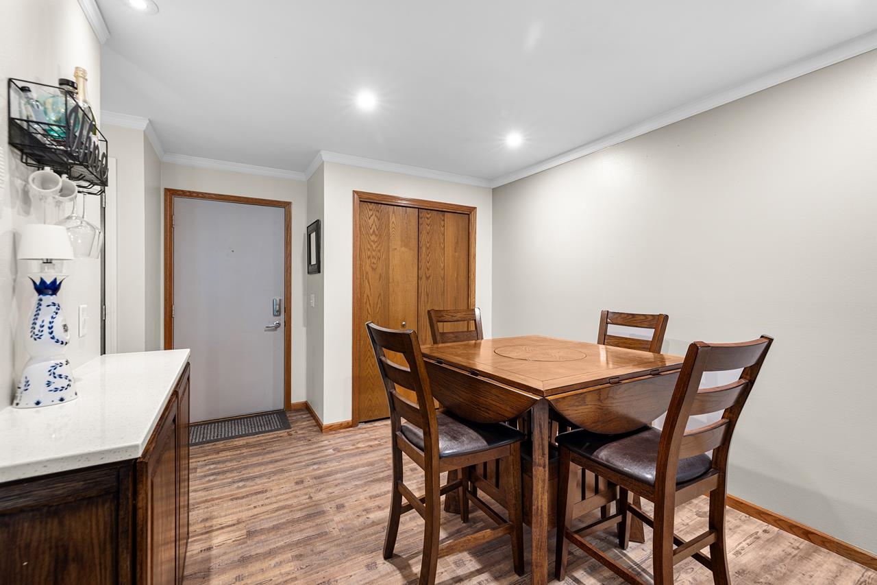 1212 Grand Avenue Property Photo 6