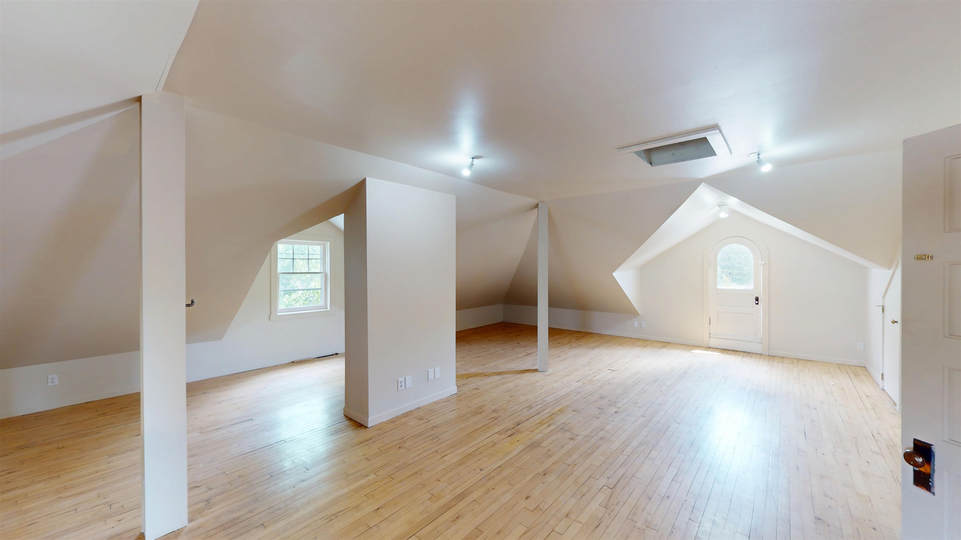 208 S Cherry Avenue Property Photo 42
