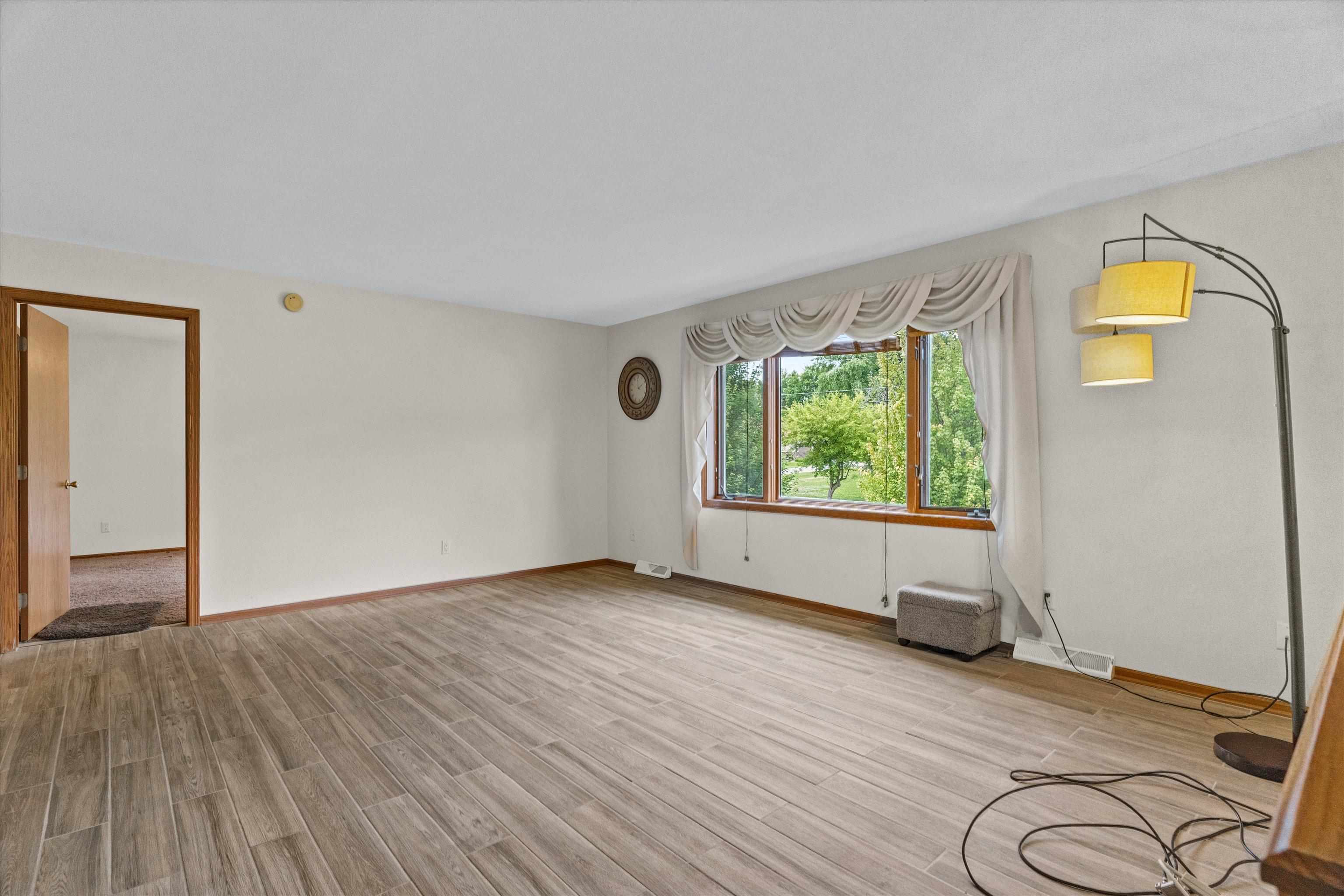 1407 S Washington Avenue Property Photo 4