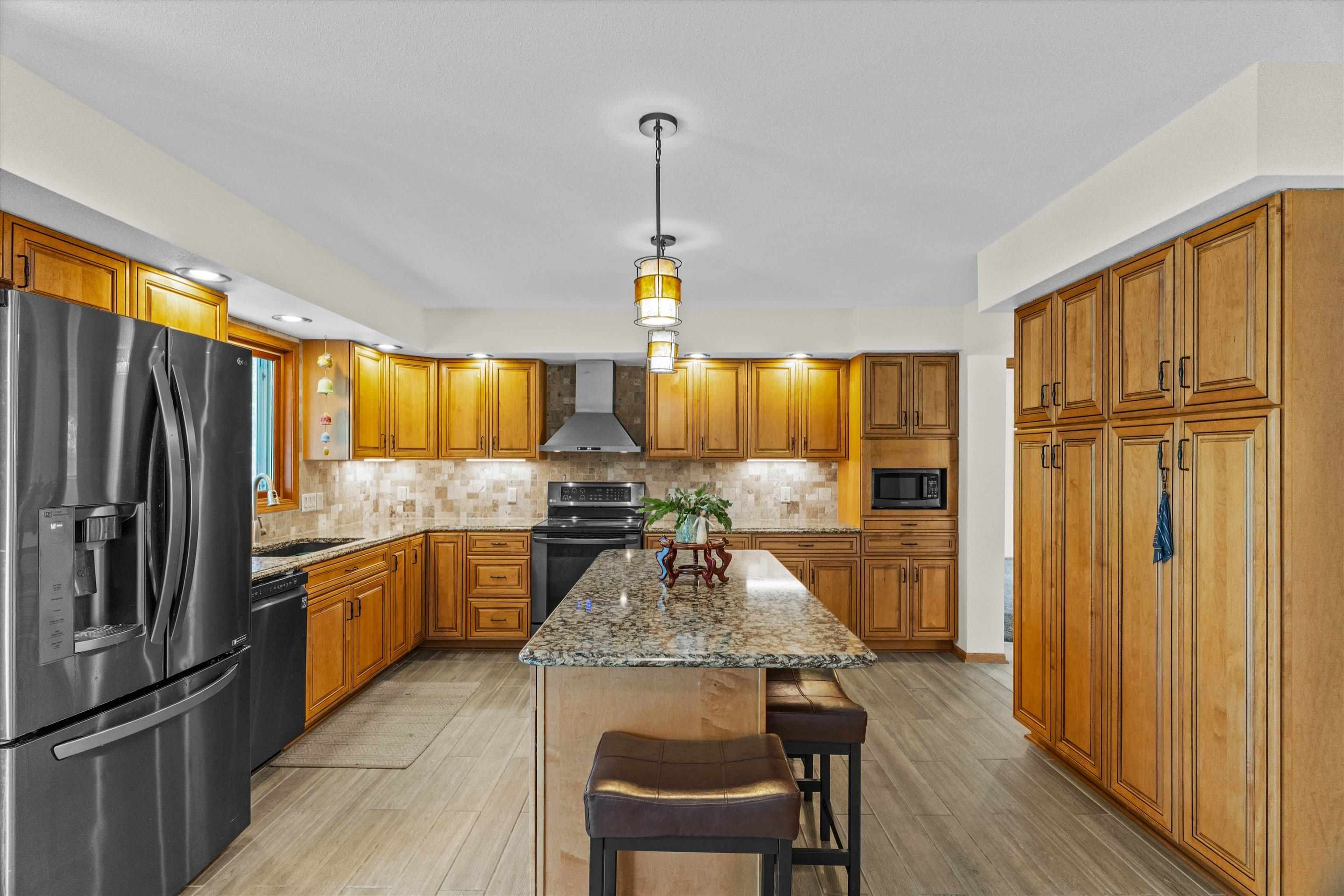 1407 S Washington Avenue Property Photo 10