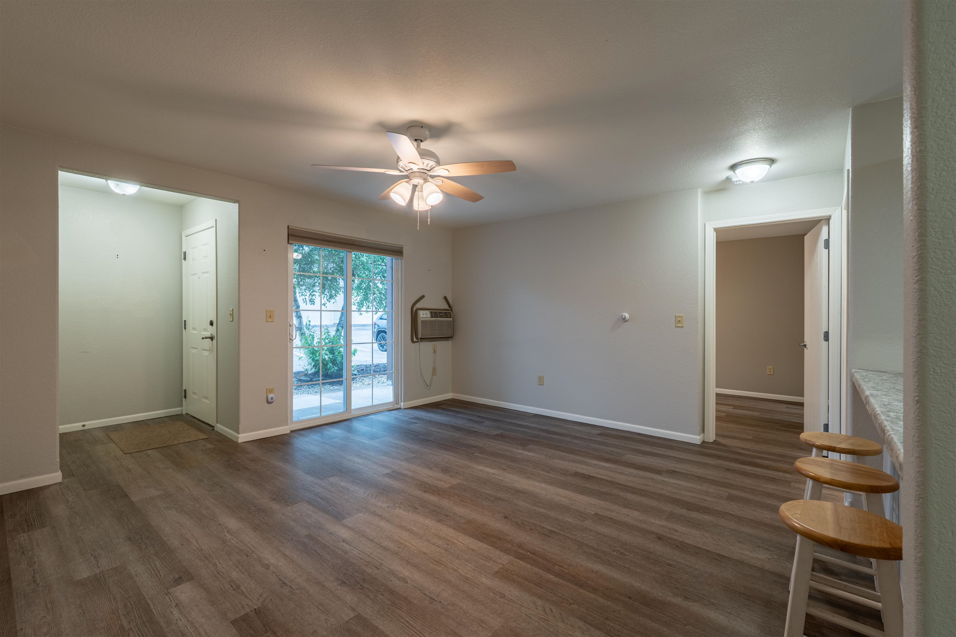 7410 Whitespire Road Property Photo 2