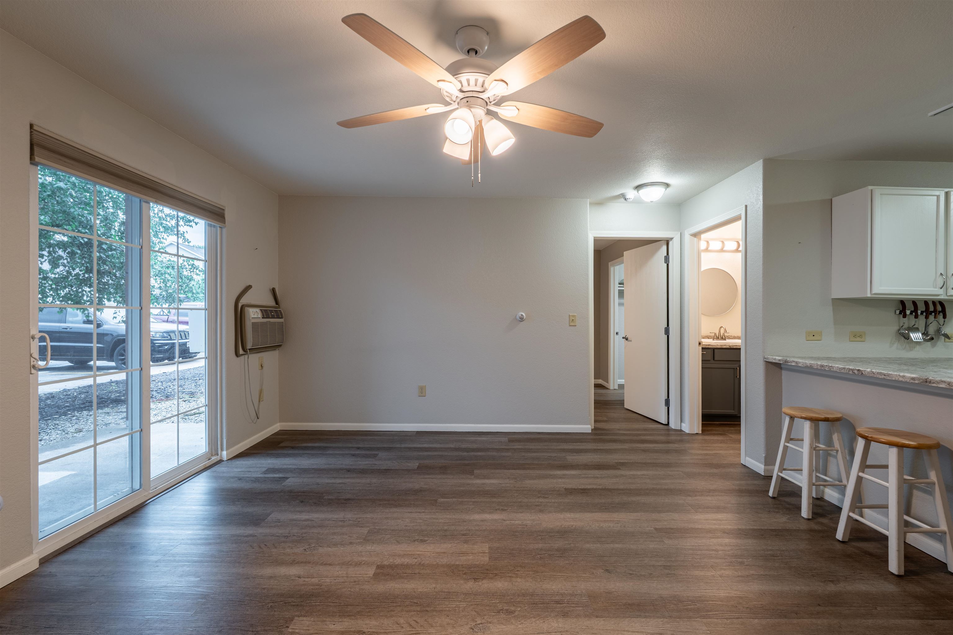 7410 Whitespire Road Property Photo 3