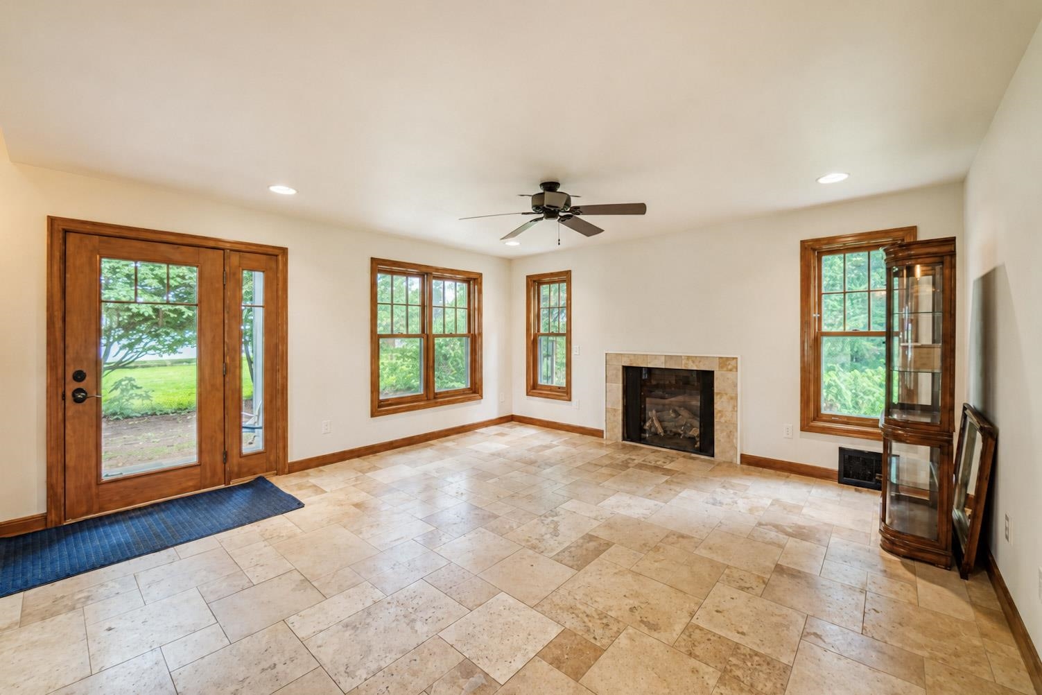 1018 Golf Club Road Property Photo 4