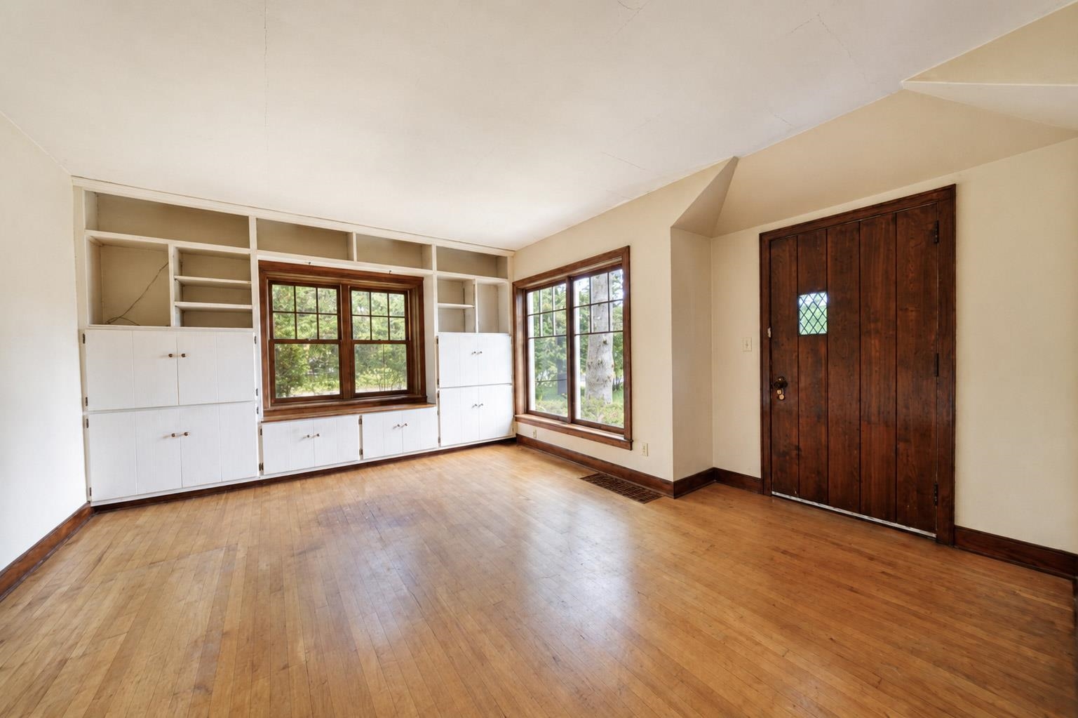 1018 Golf Club Road Property Photo 15