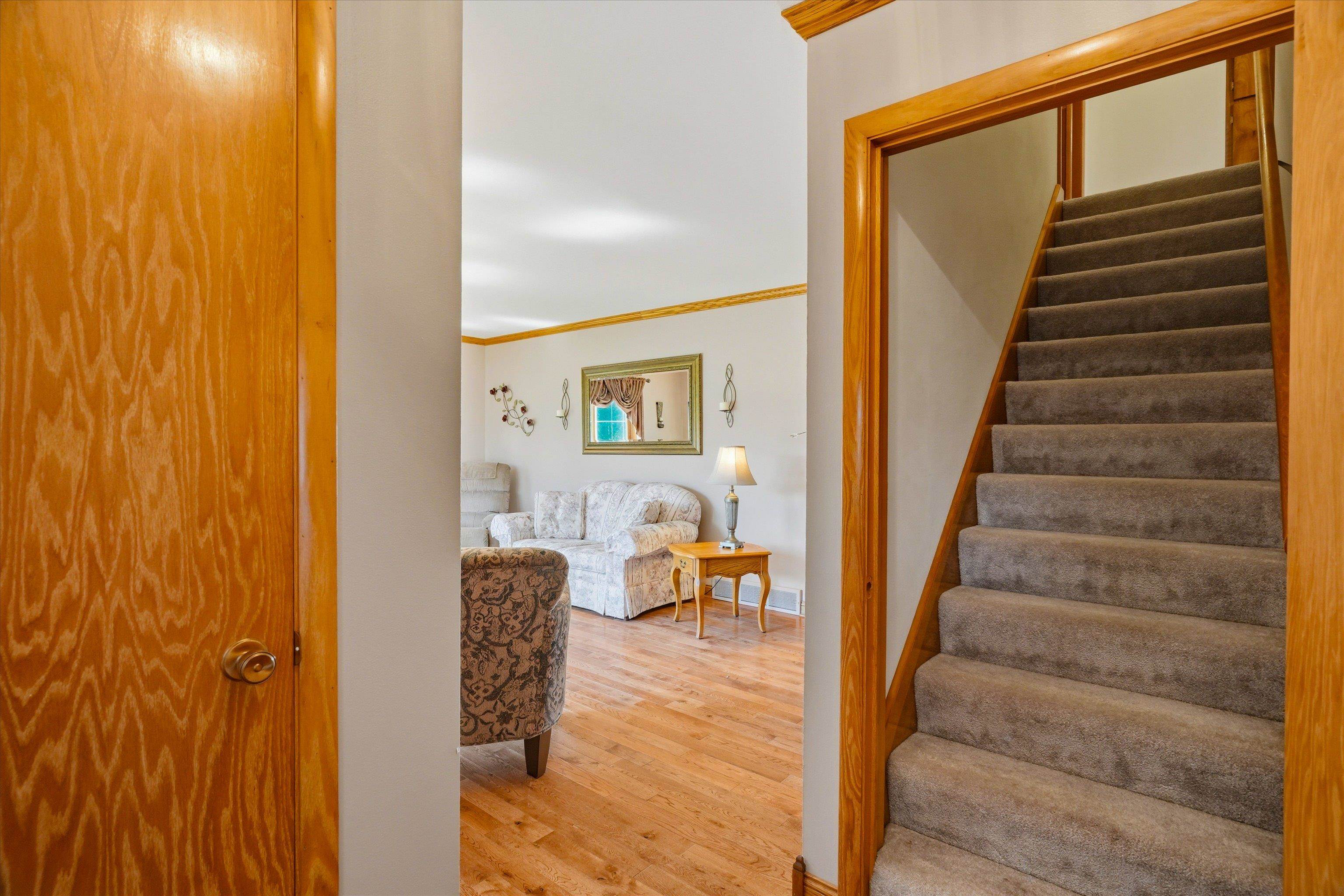 1500 S Locust Avenue Property Photo 8