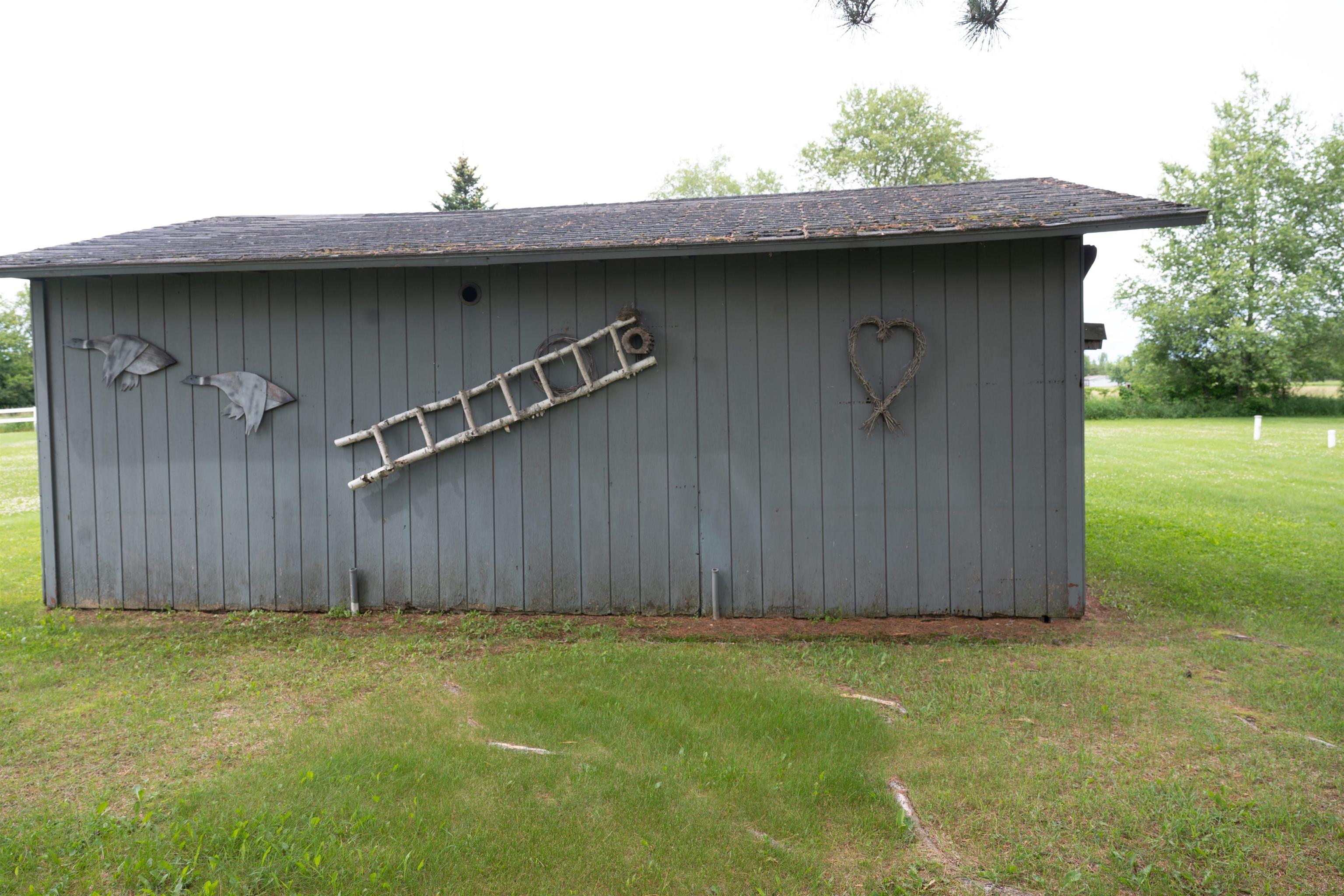 171112 County Road N Property Photo 10