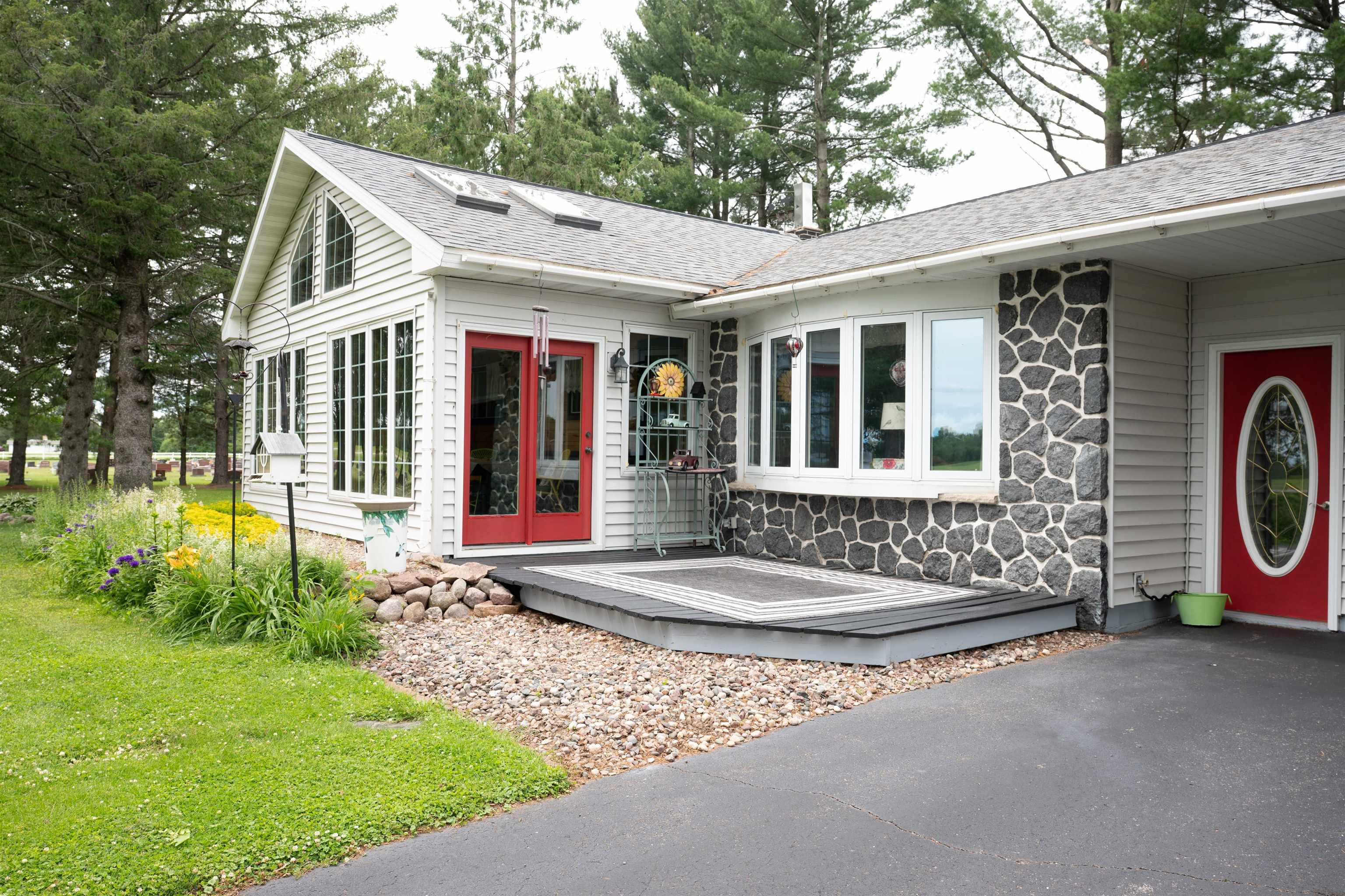 171112 County Road N Property Photo 16