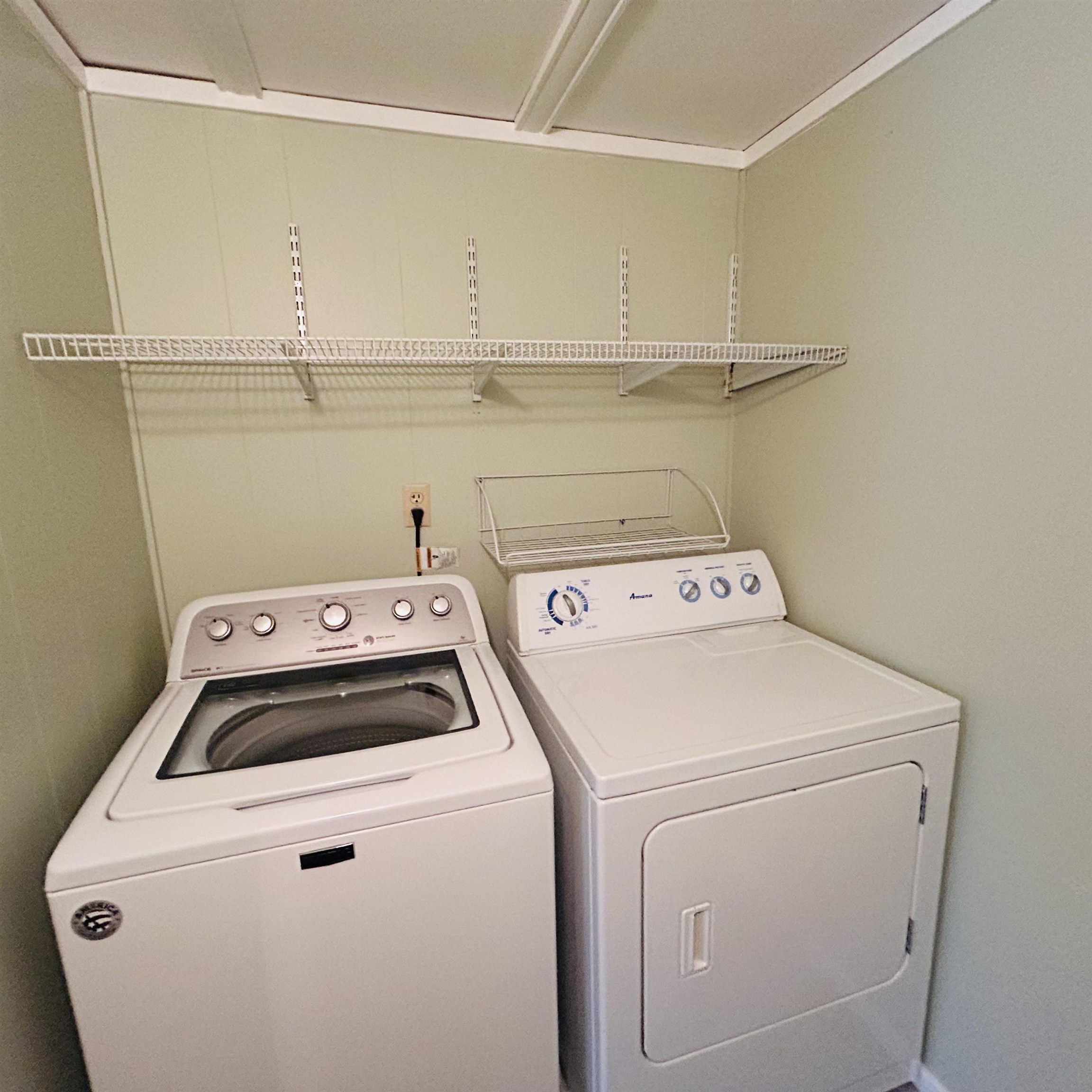 6541 Helke Road Property Photo 12