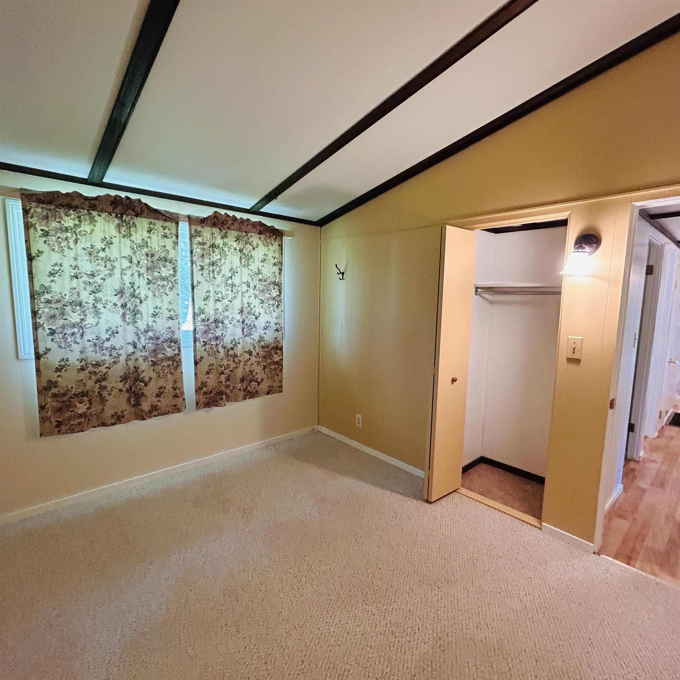 6541 Helke Road Property Photo 16
