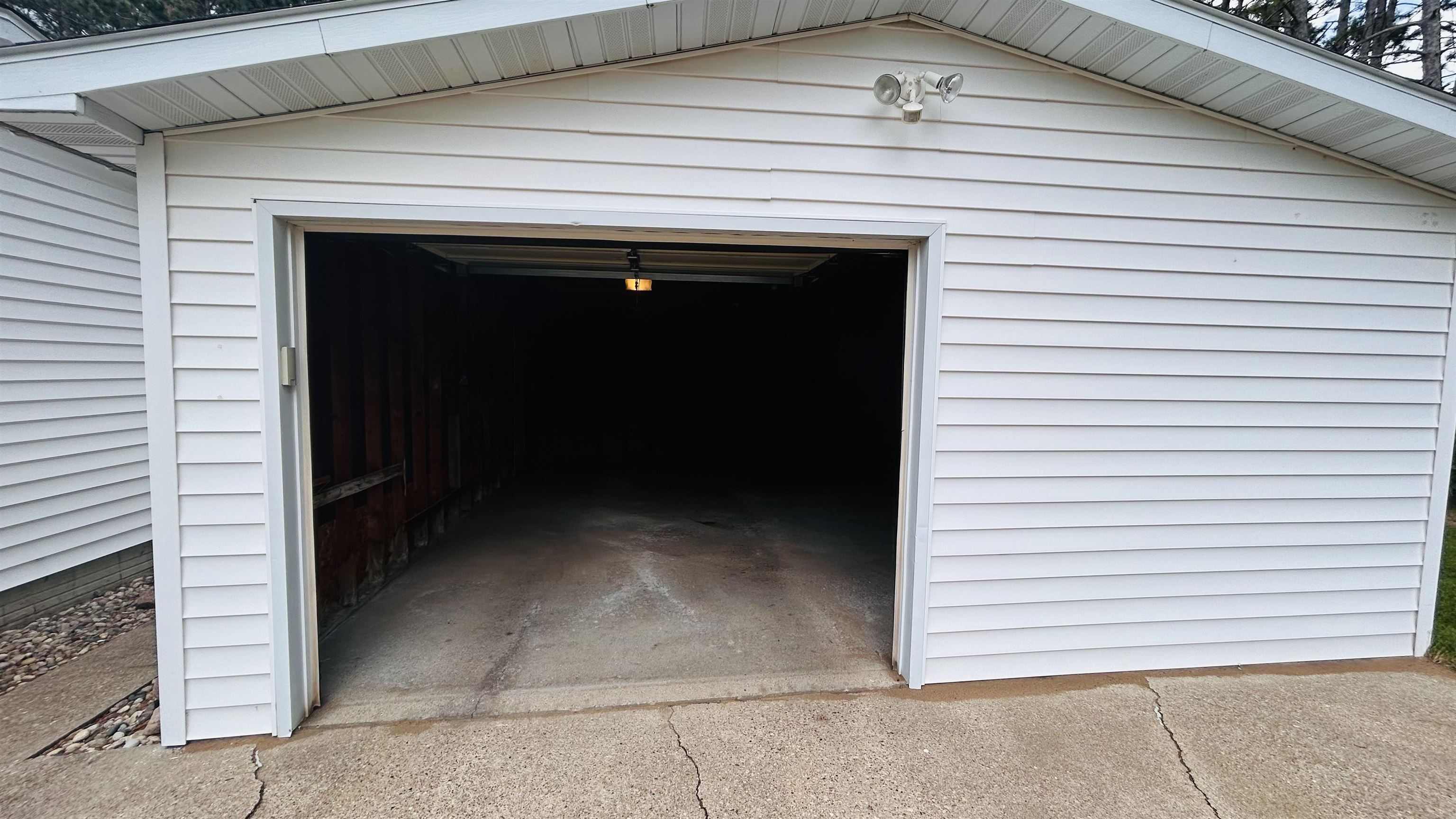 6541 Helke Road Property Photo 32