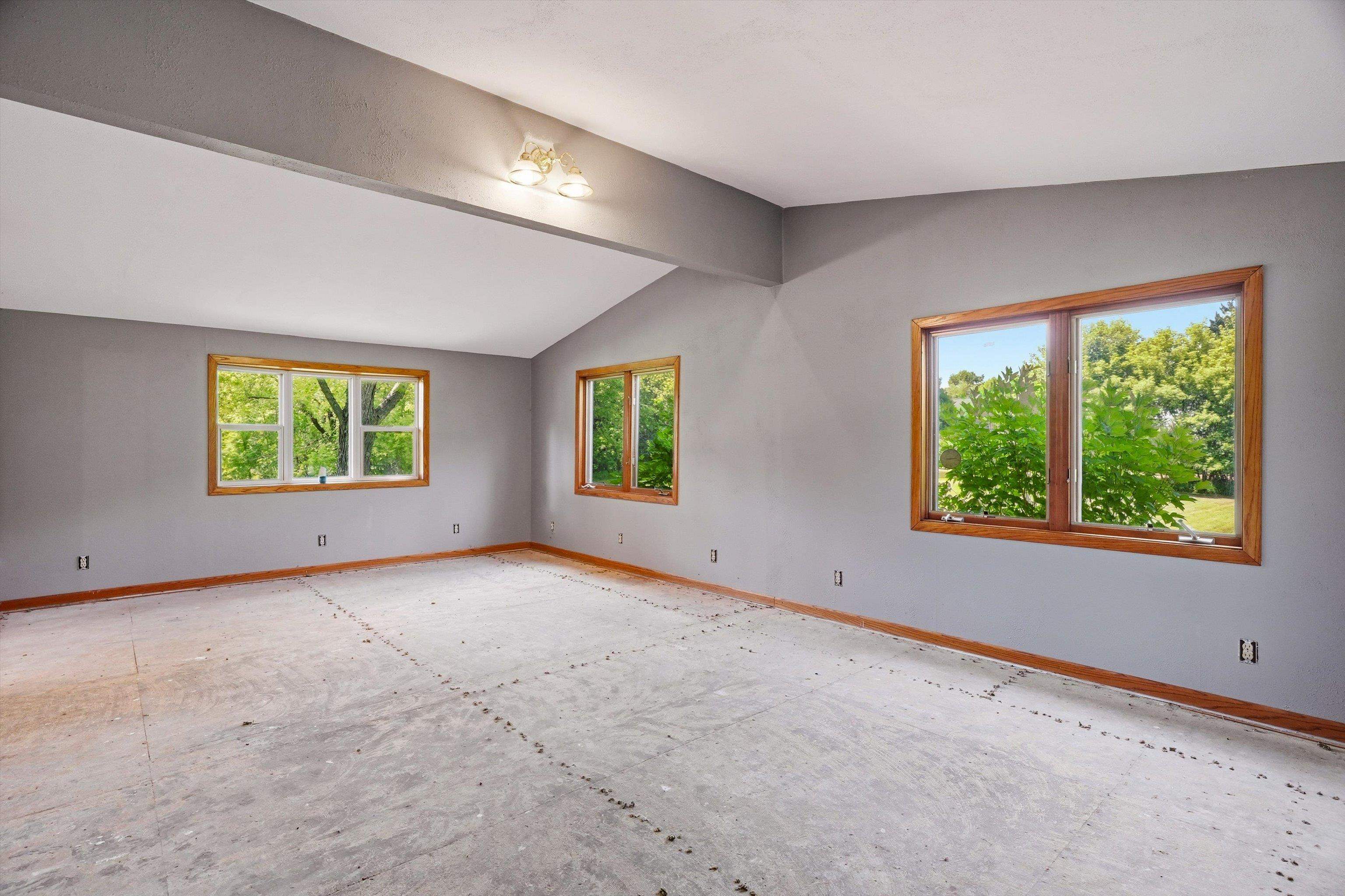 11555 Eisenhower Drive Property Photo 41