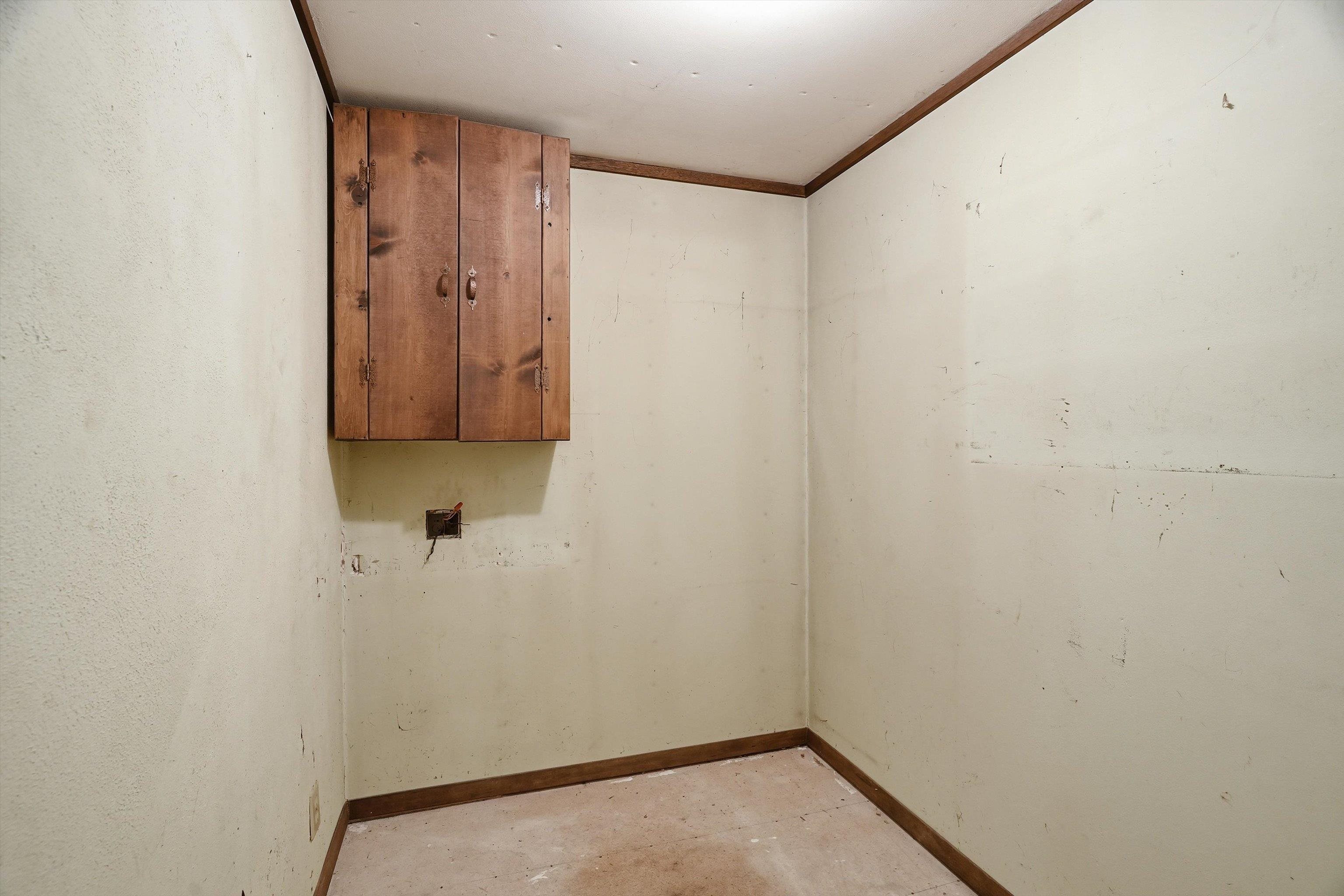 11555 Eisenhower Drive Property Photo 42