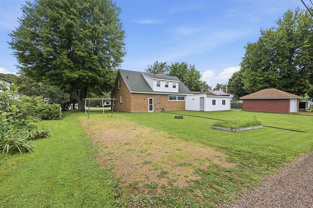 213115 State Highway 97 Property Photo 5