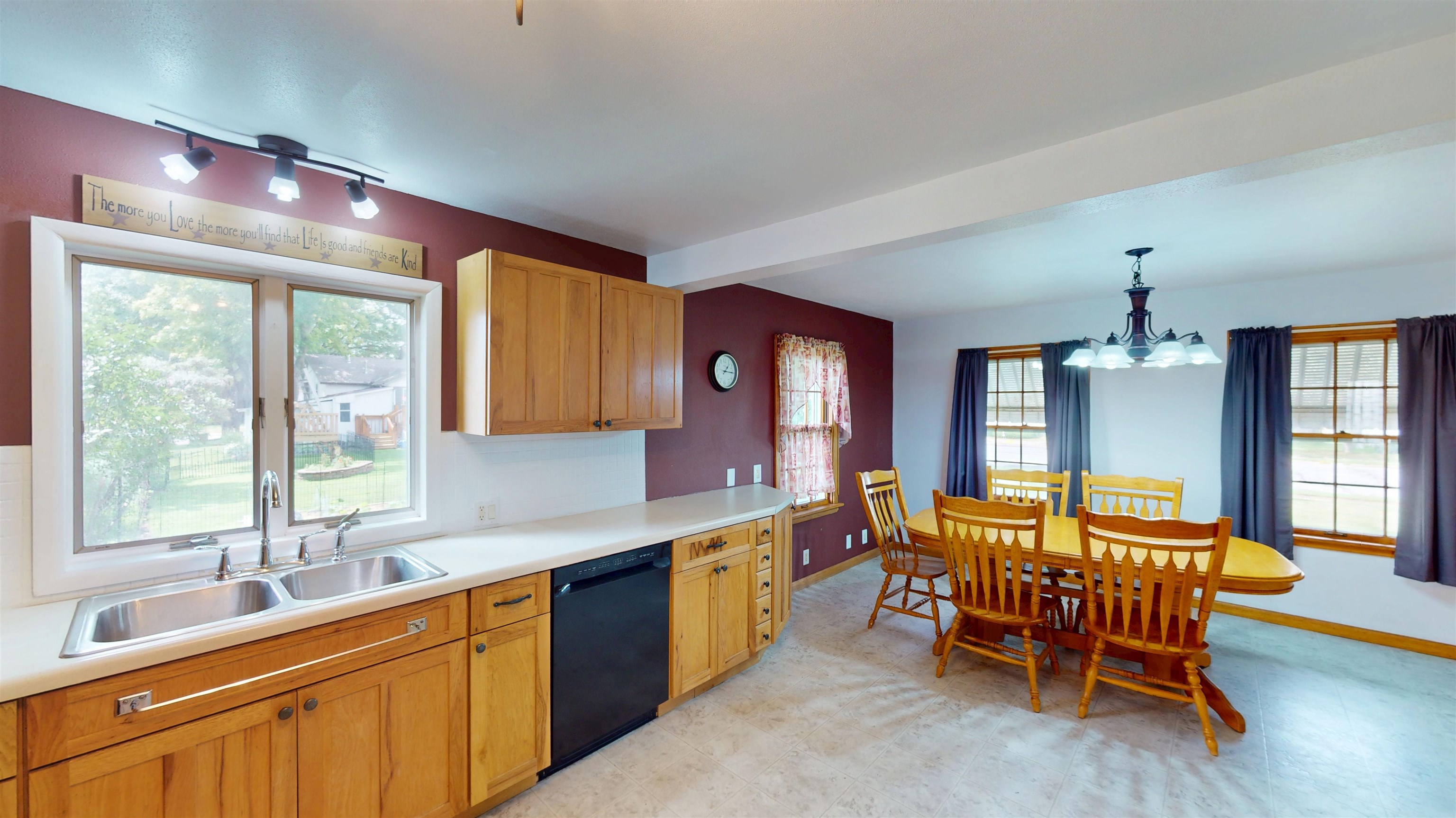 213115 State Highway 97 Property Photo 18