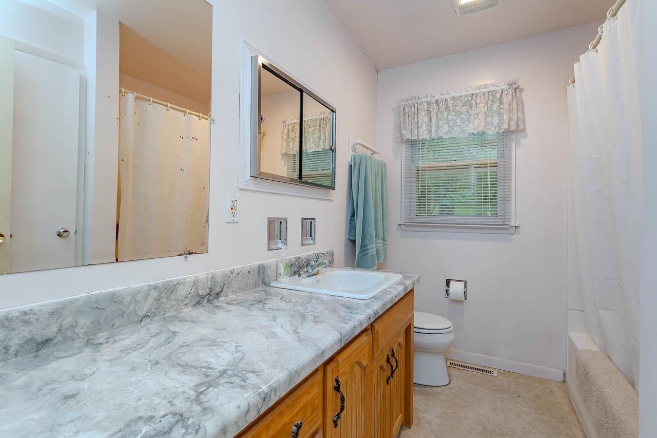 212 N 11th Avenue Property Photo 16
