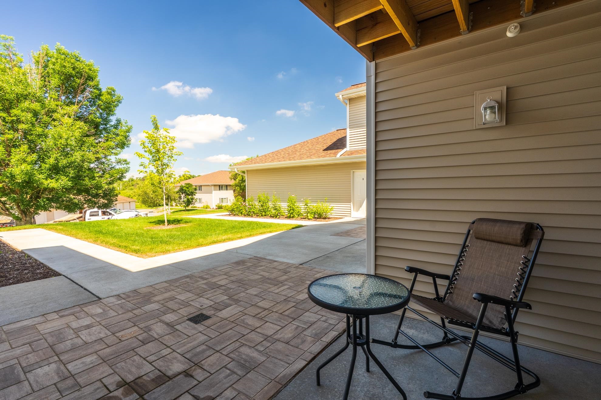 7345 Whitespire Road Property Photo 4