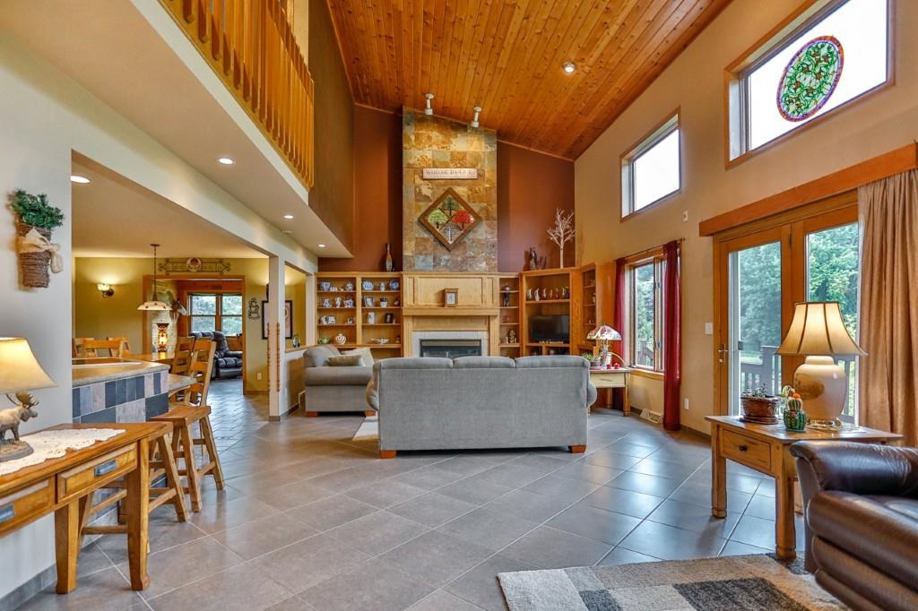 2142 Wood Road Property Photo 8