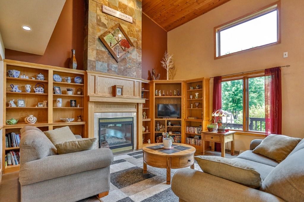 2142 Wood Road Property Photo 12