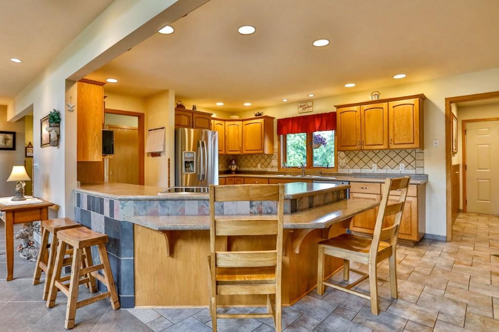 2142 Wood Road Property Photo 14