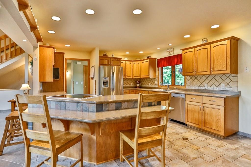 2142 Wood Road Property Photo 17