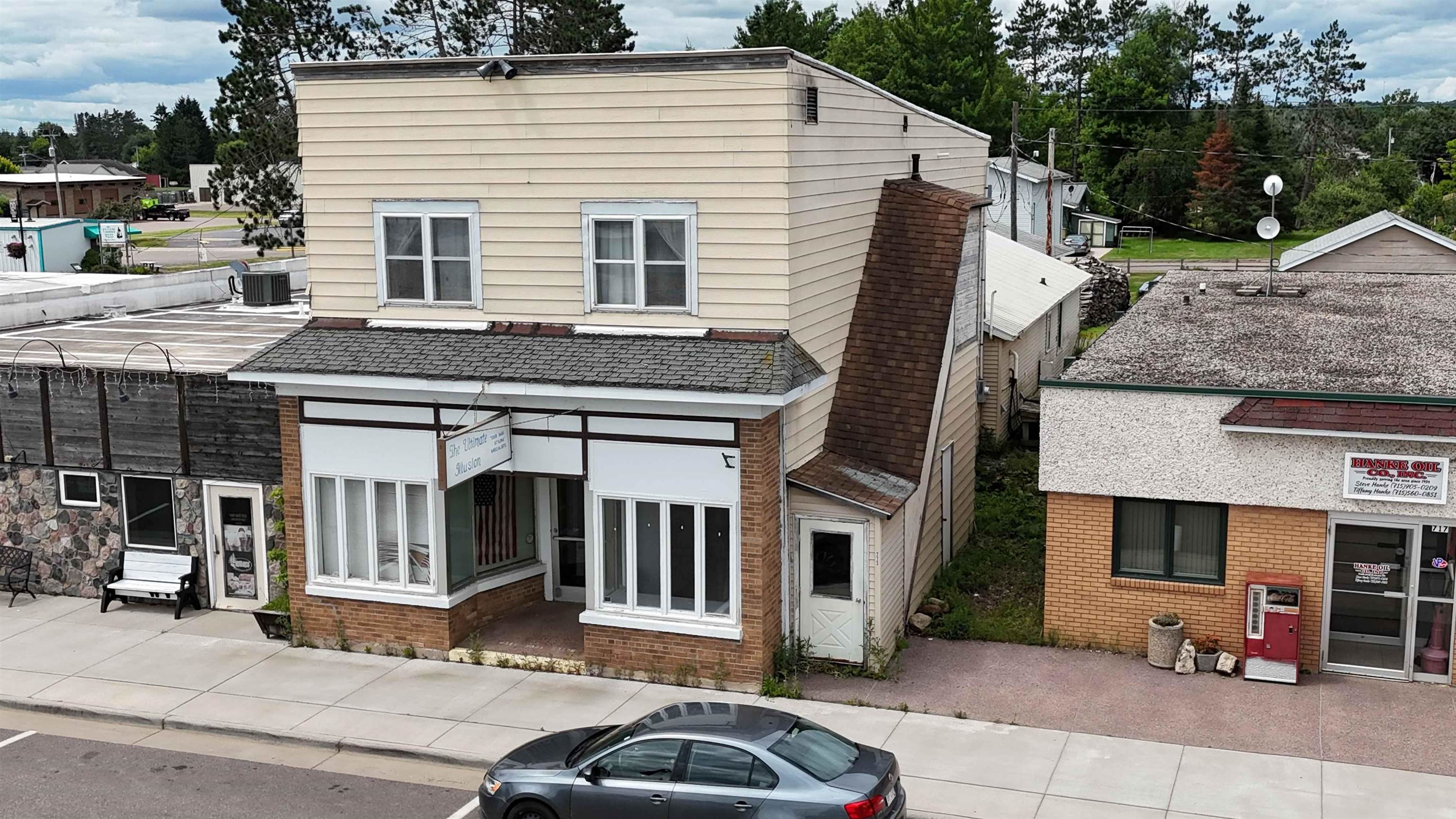 713 Mccomb Avenue Property Photo 3