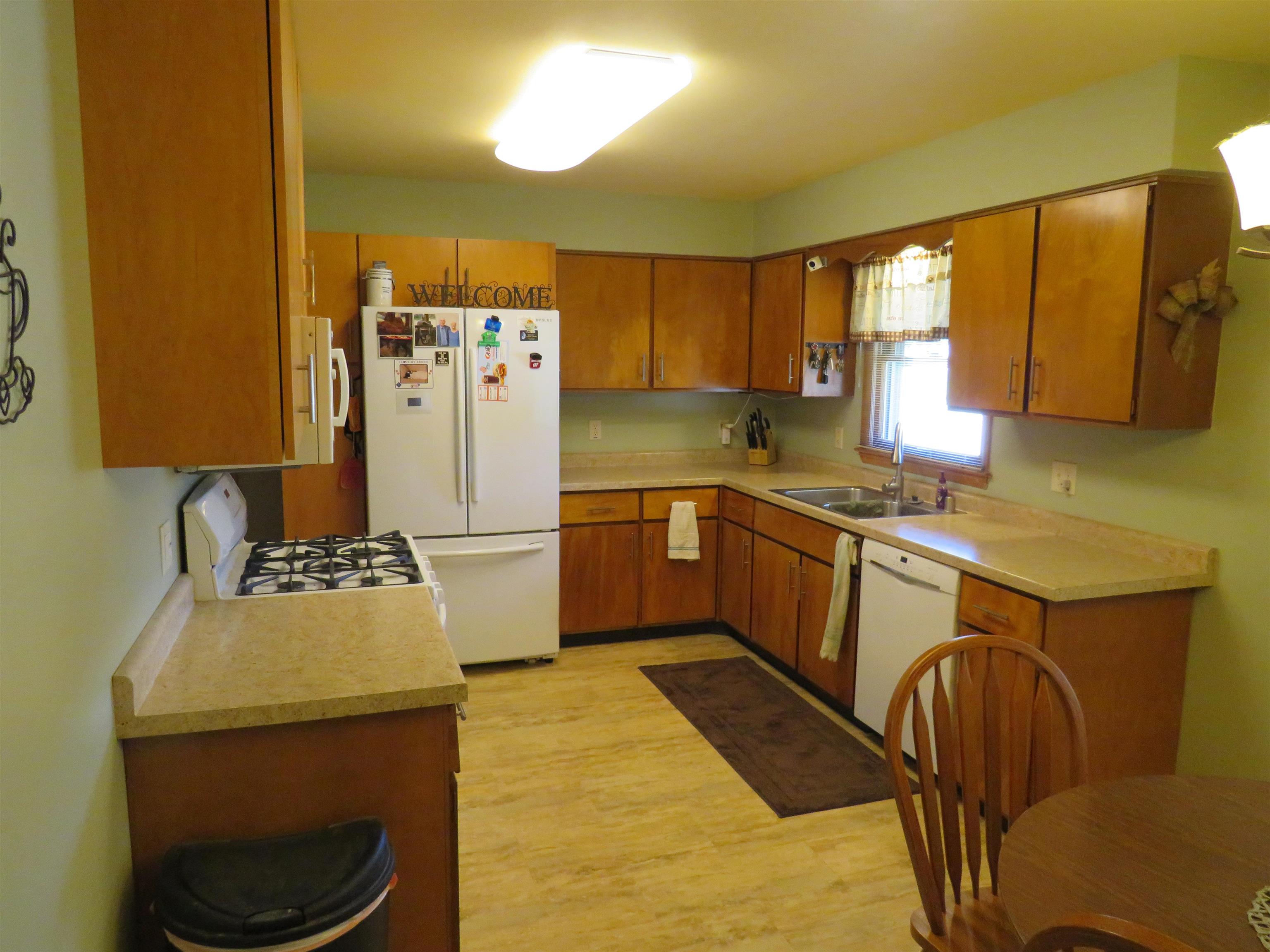 2000 5th Avenue Property Photo 10