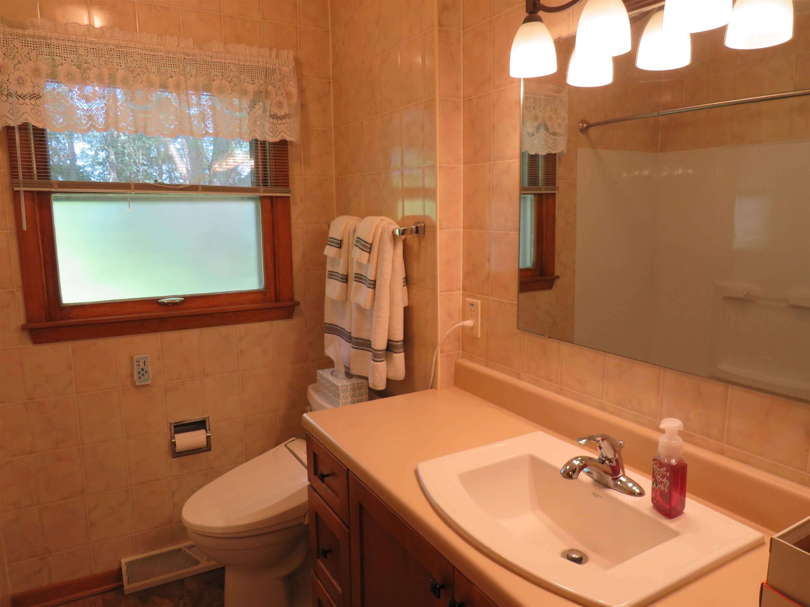 2000 5th Avenue Property Photo 20