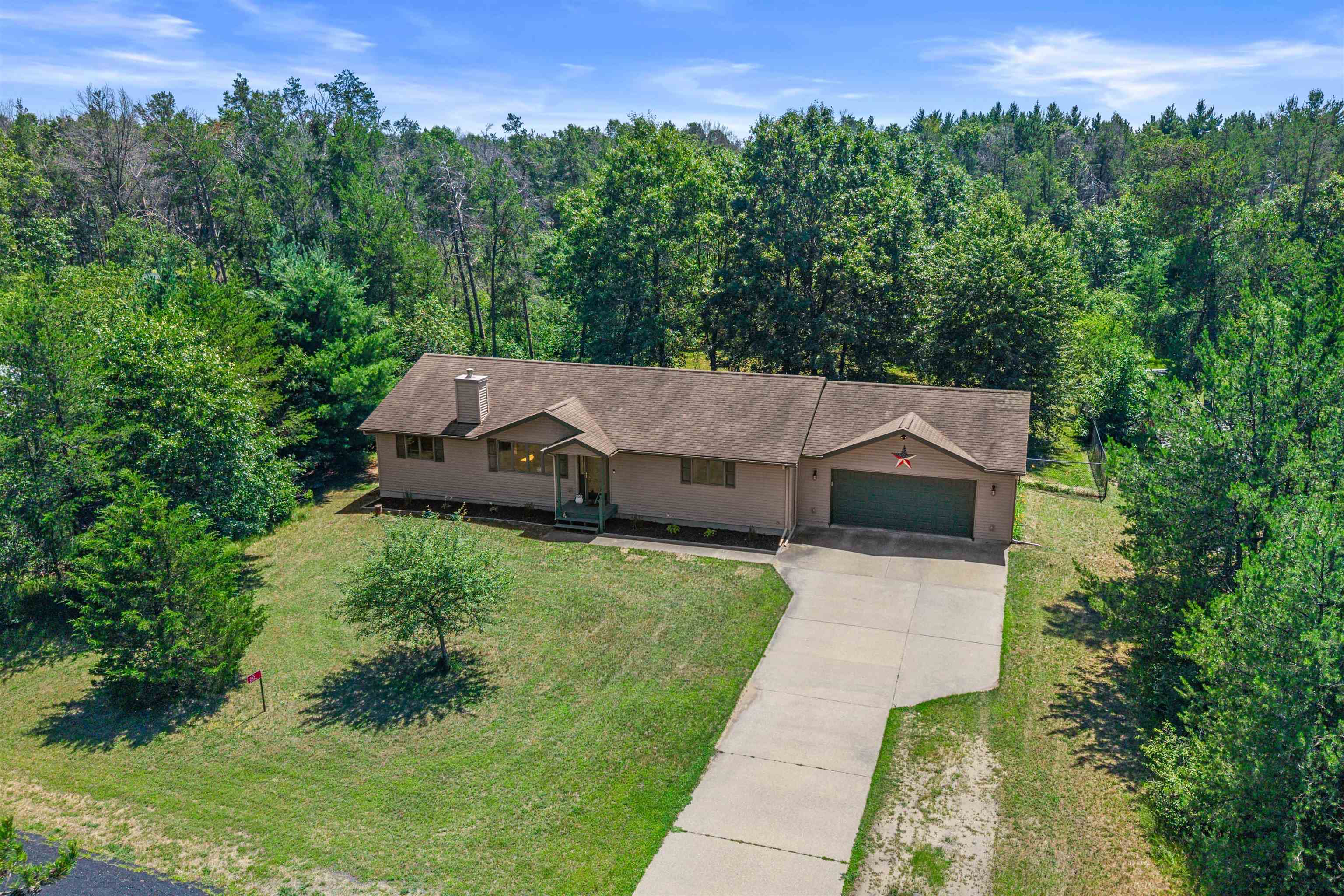 212 W Walden Way Property Photo 2