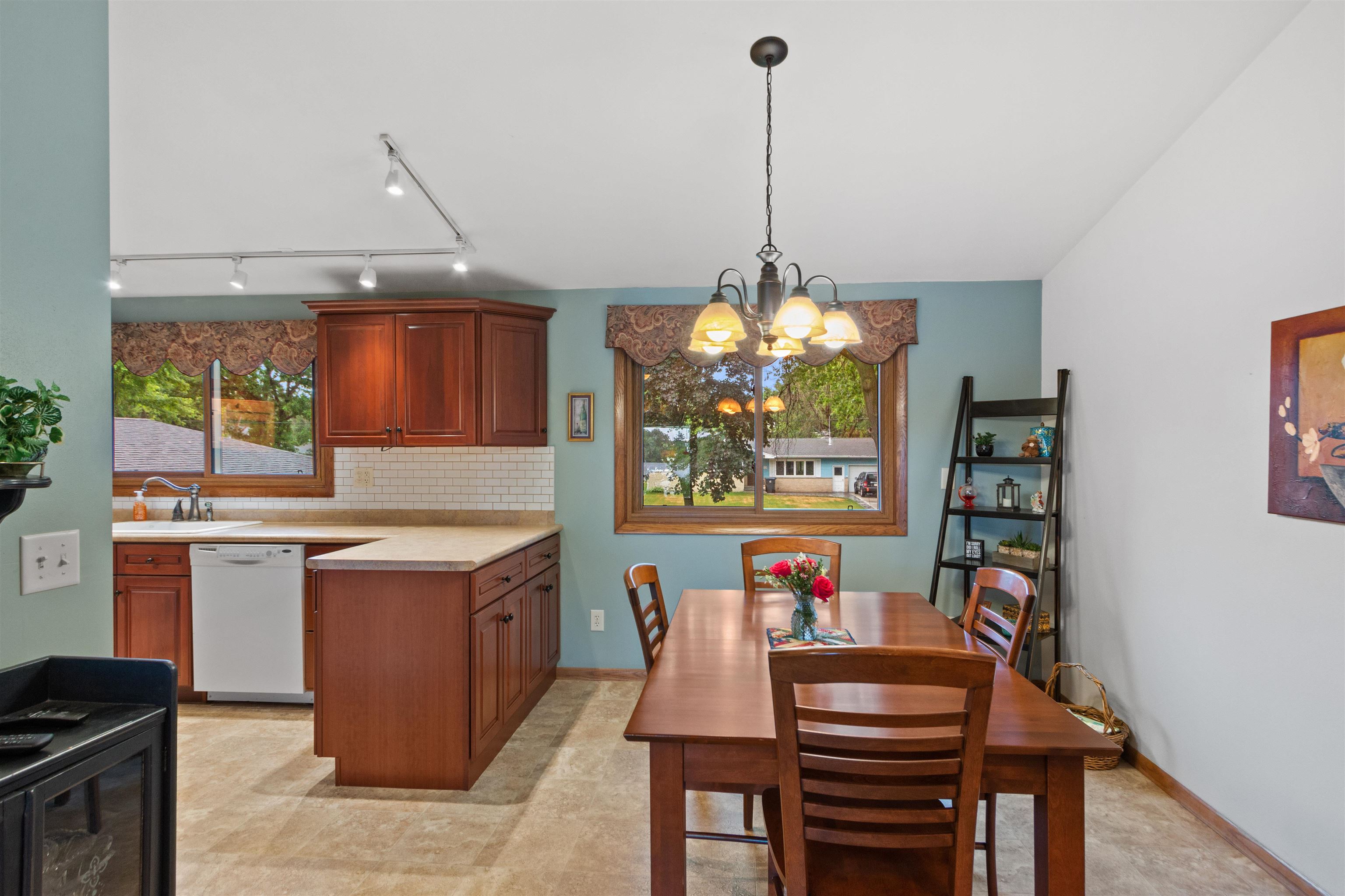 1815 School Street Property Photo 11