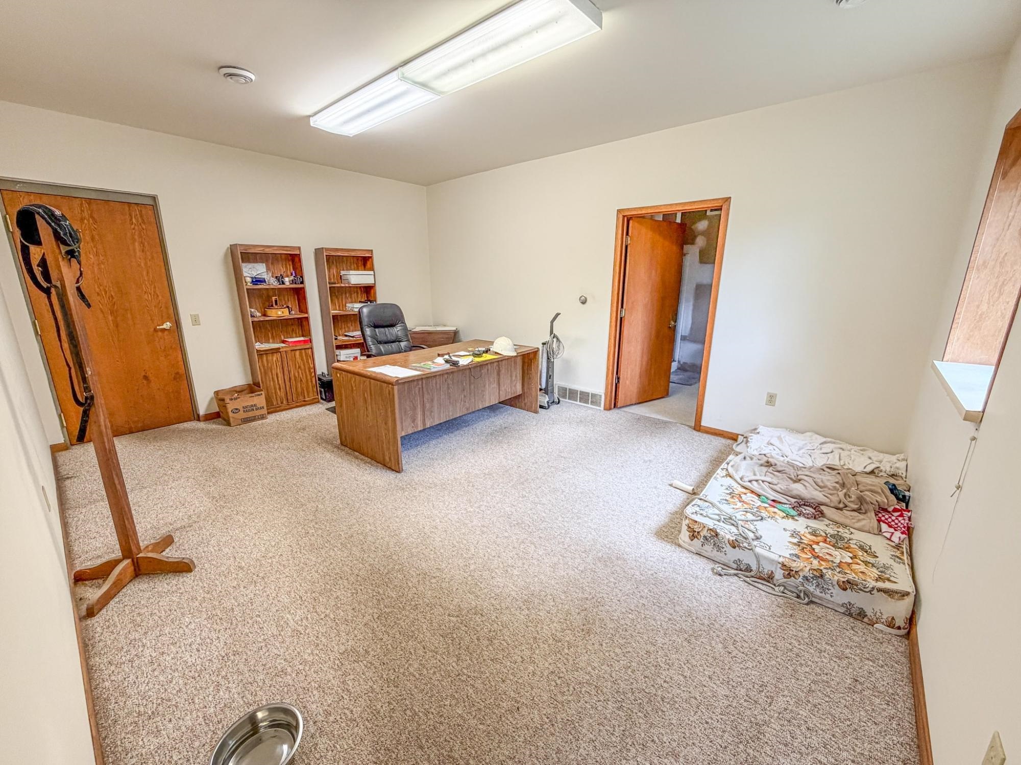919 Park Lane Property Photo 17