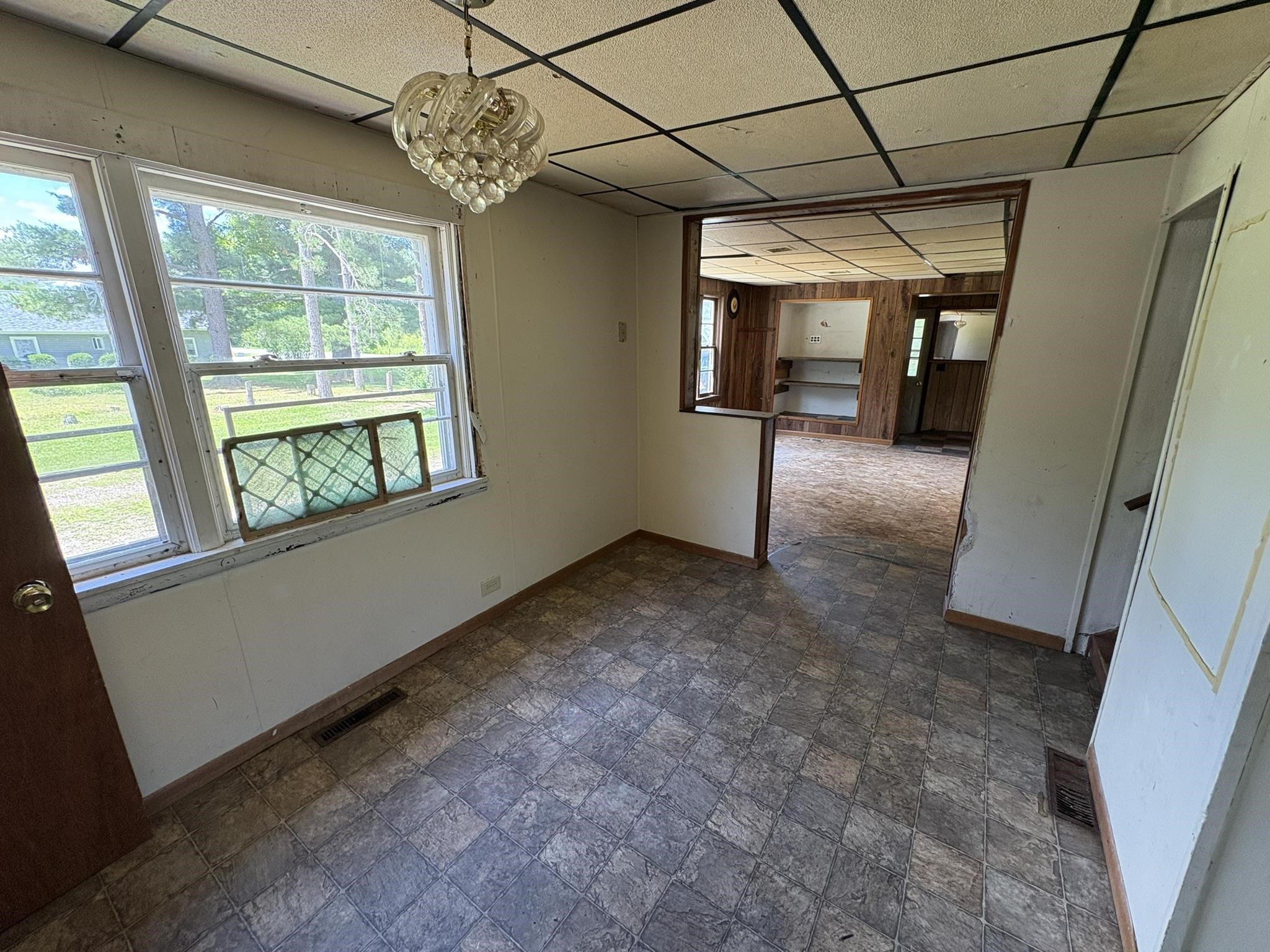 1697 Greenfield Avenue Property Photo 6