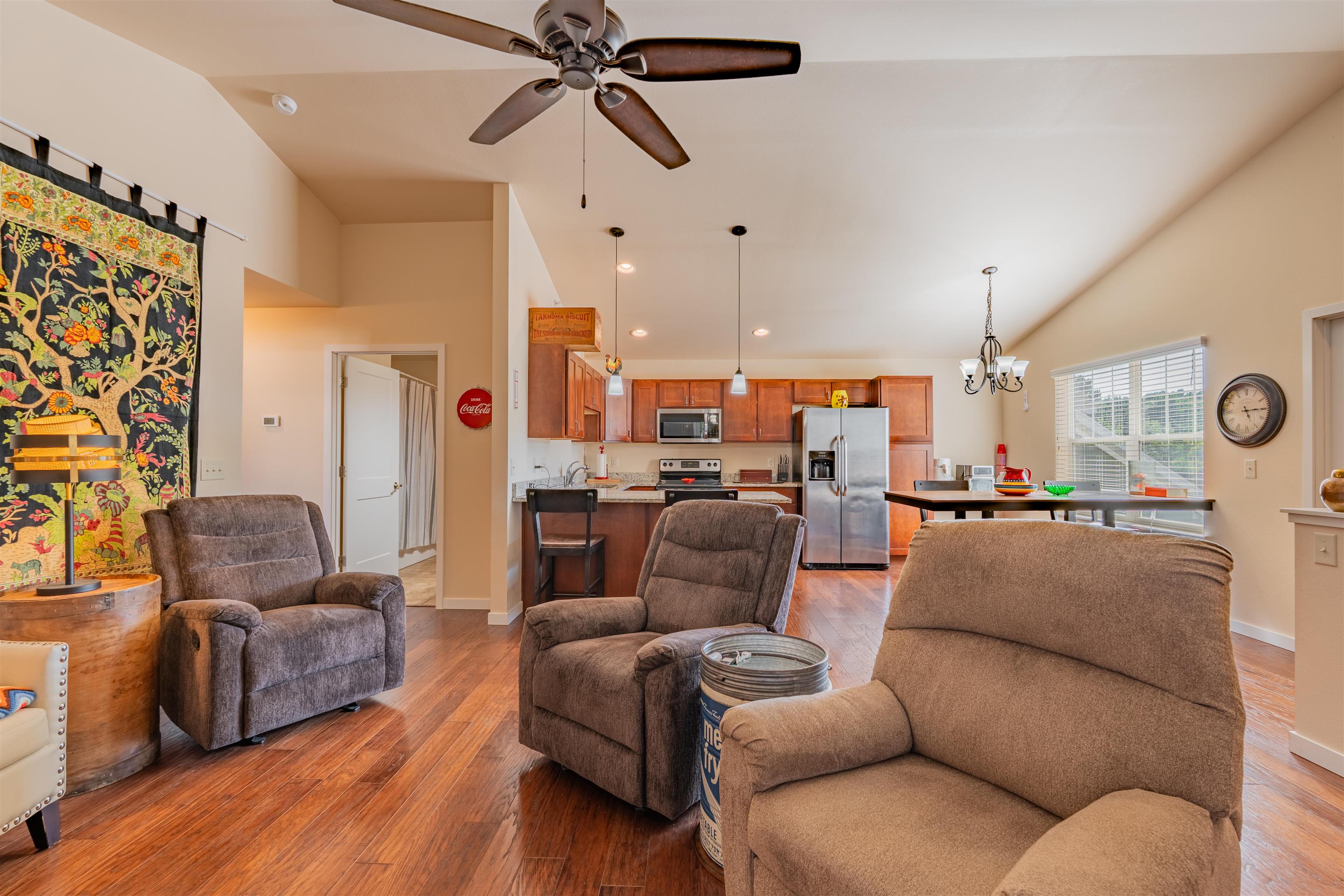 6909 River Trail Drive Property Photo 11