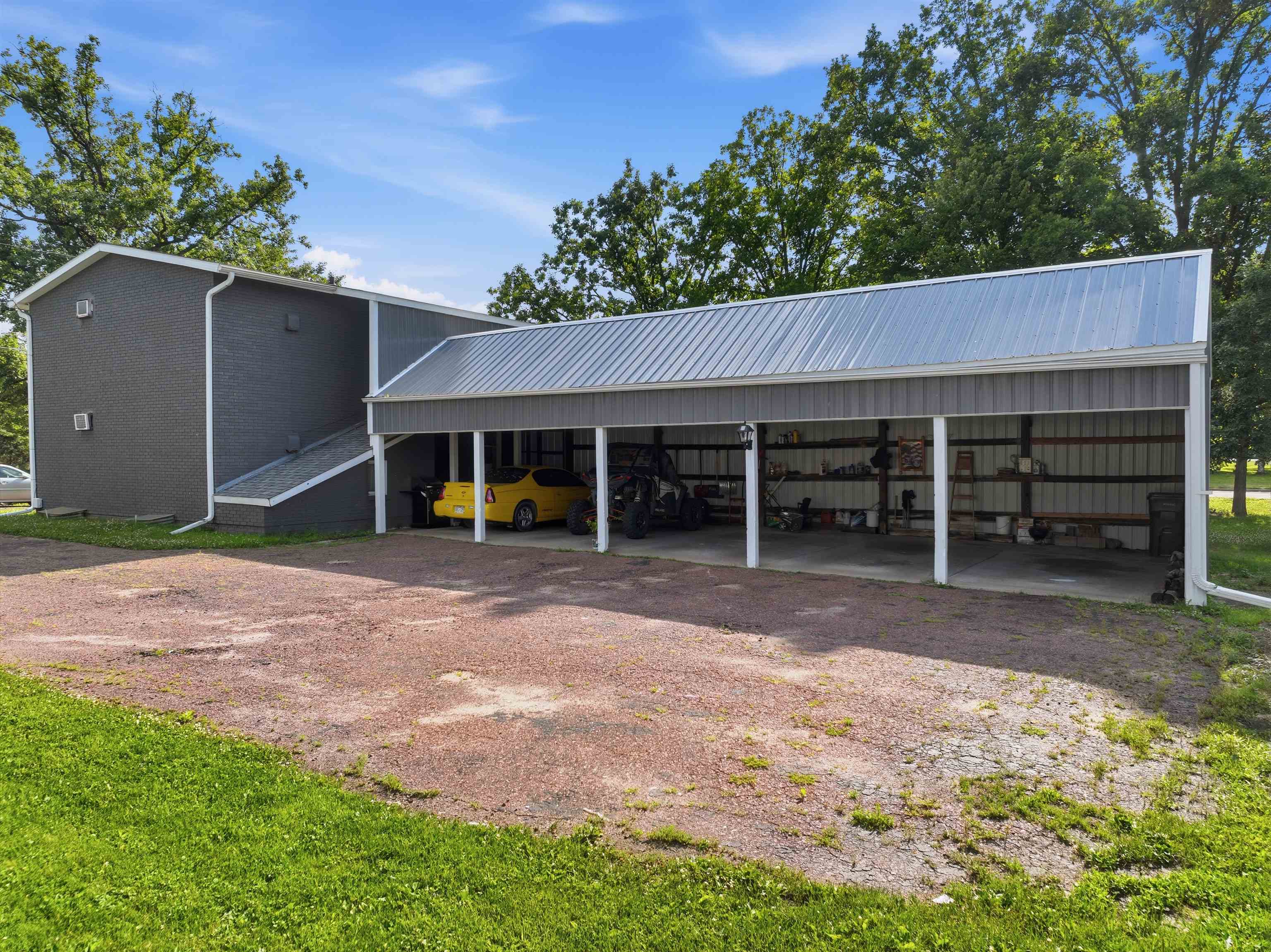 8394 3rd Street Property Photo 2