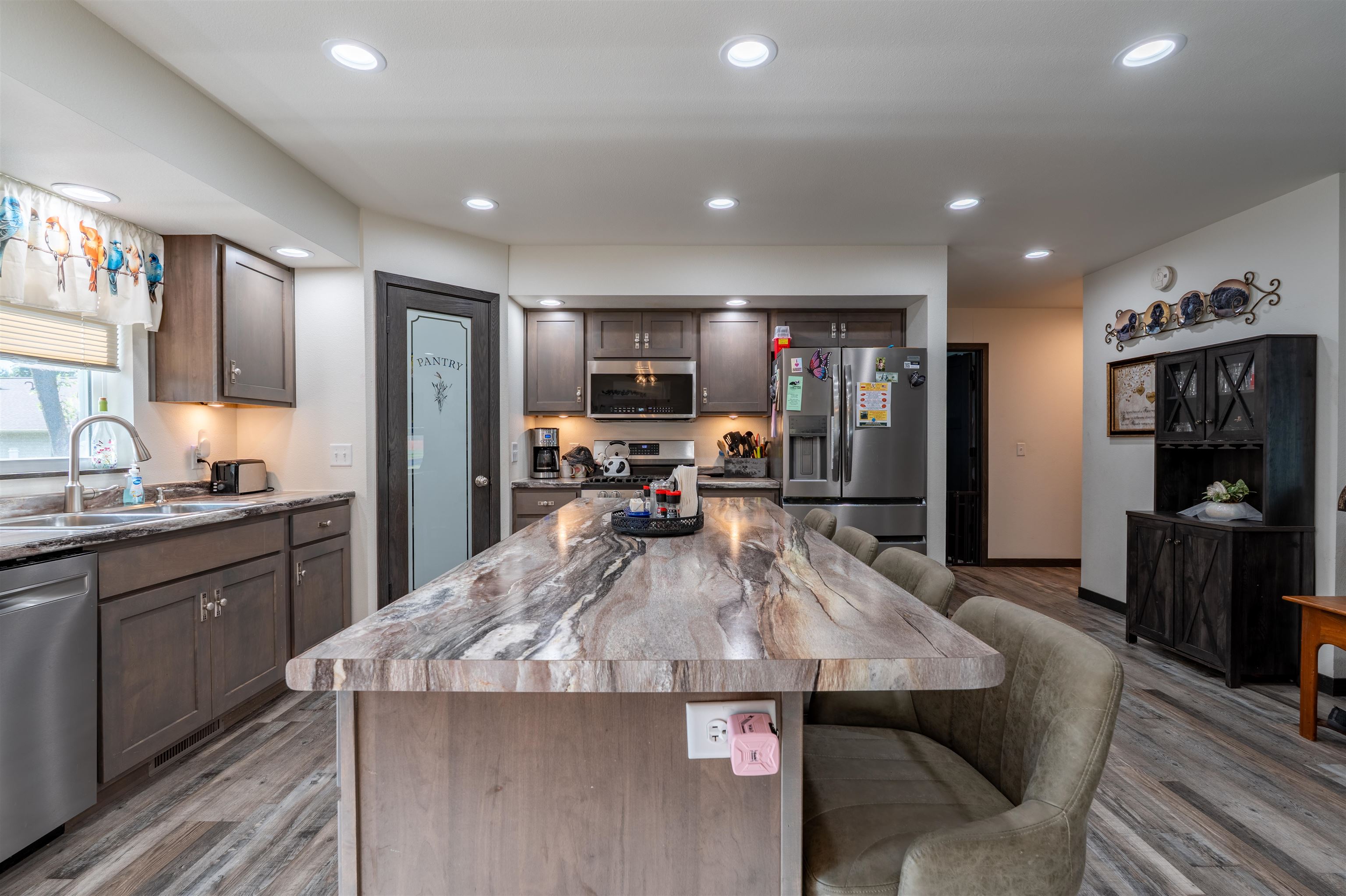 1115 16th Street Property Photo 7