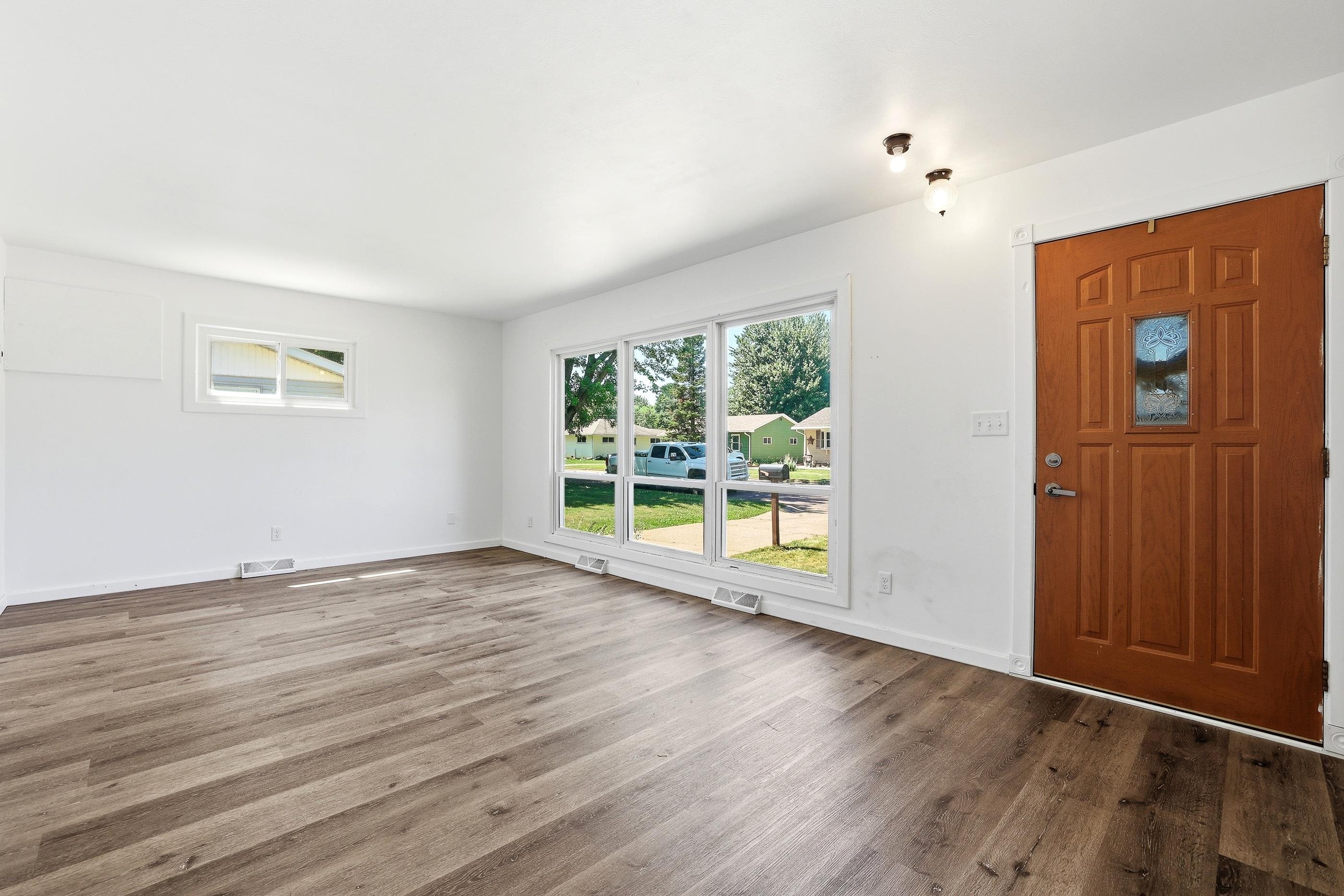 161 20th Avenue South Property Photo 6