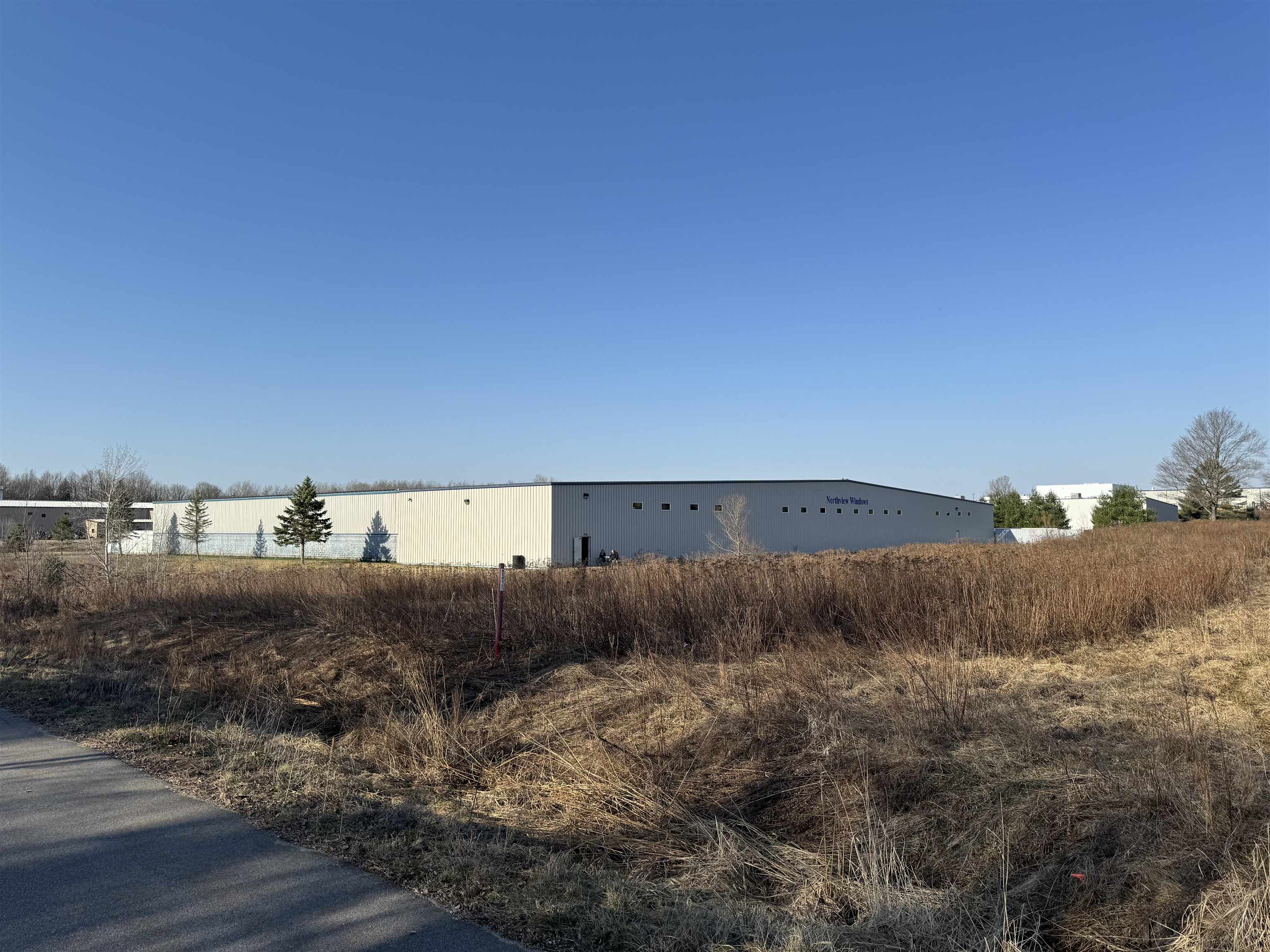 498 Maratech Avenue Property Photo 3