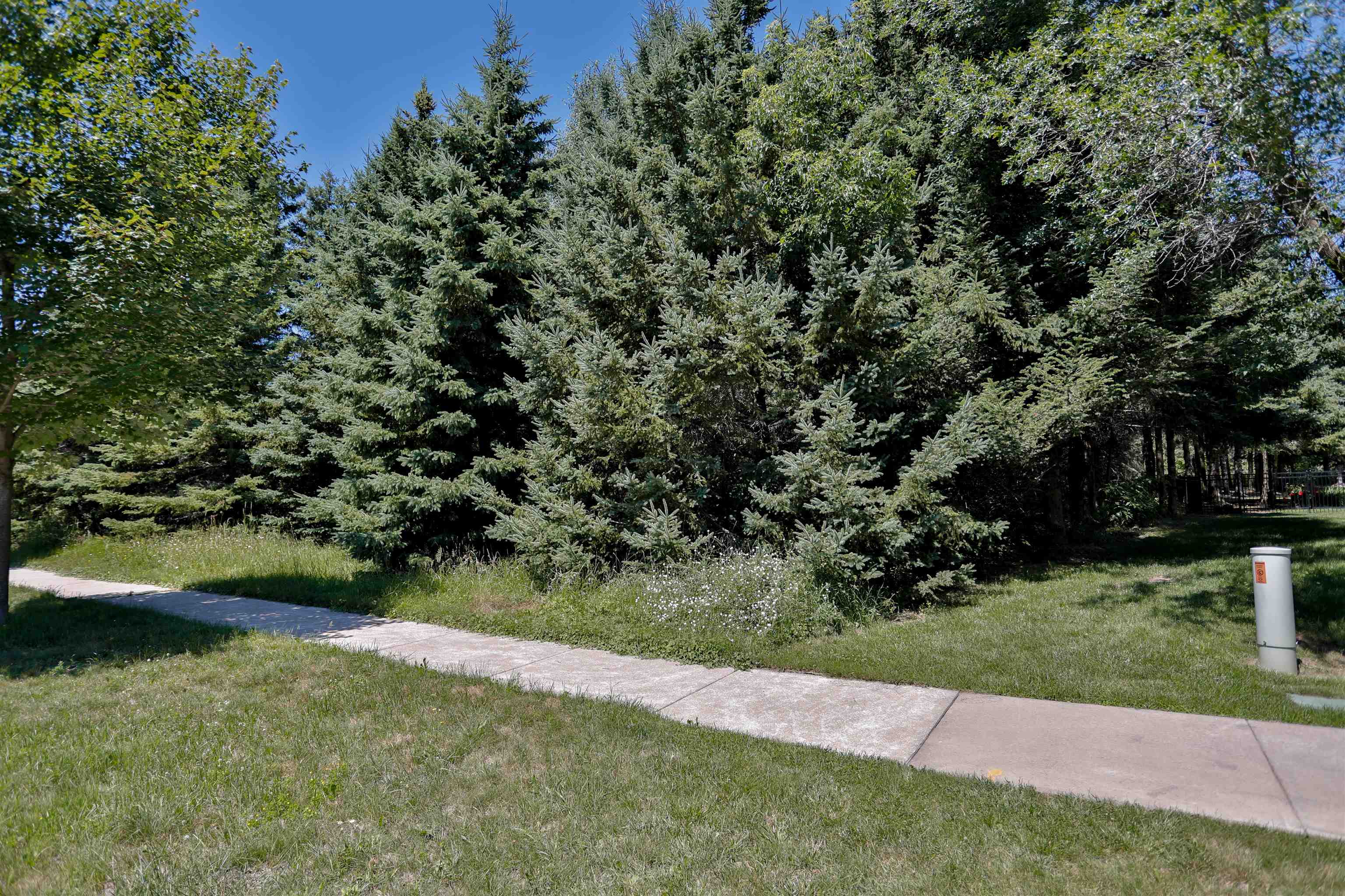1904 Statesman Drive Property Photo 13