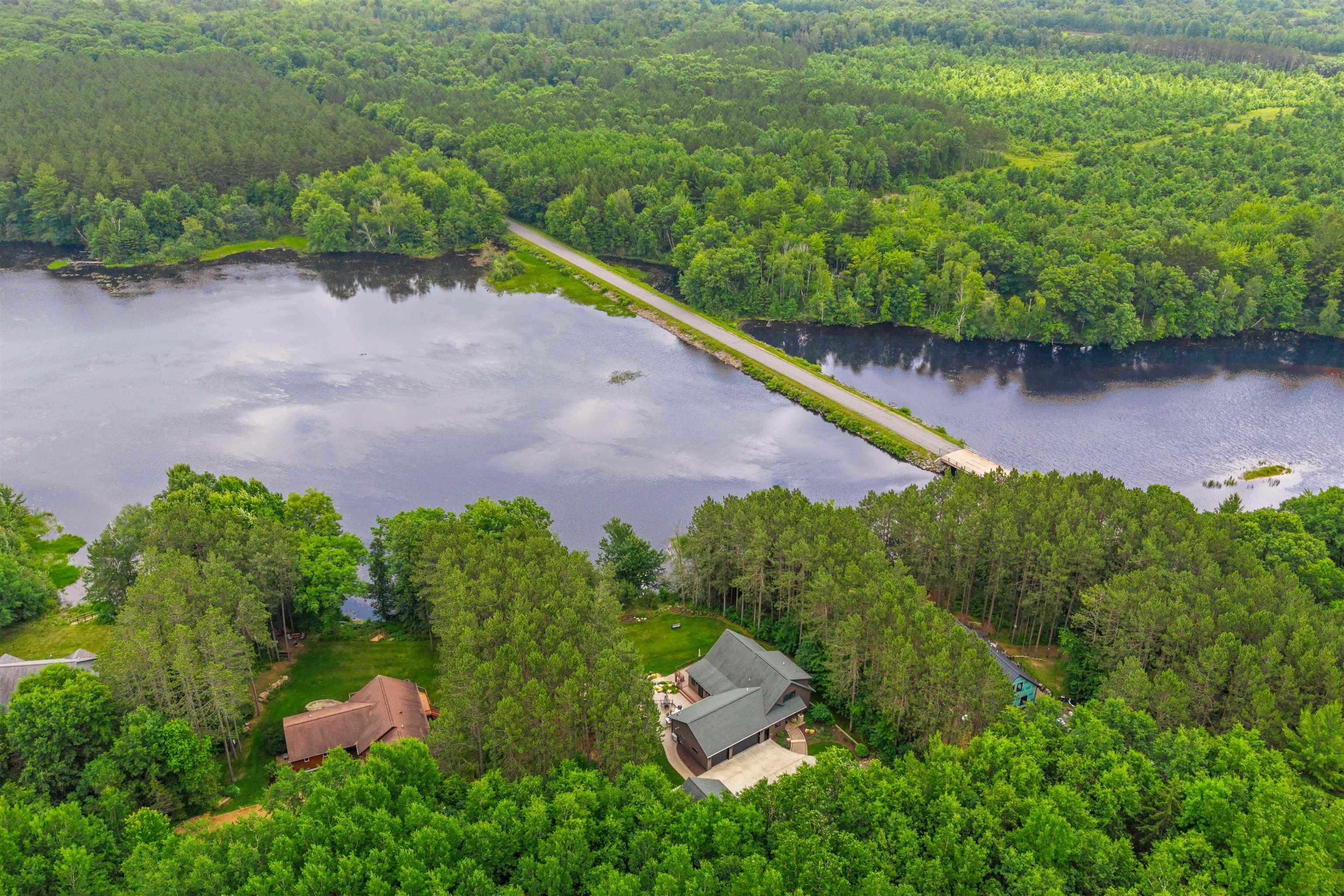 201987 Sandy Bay Lane Property Photo 3