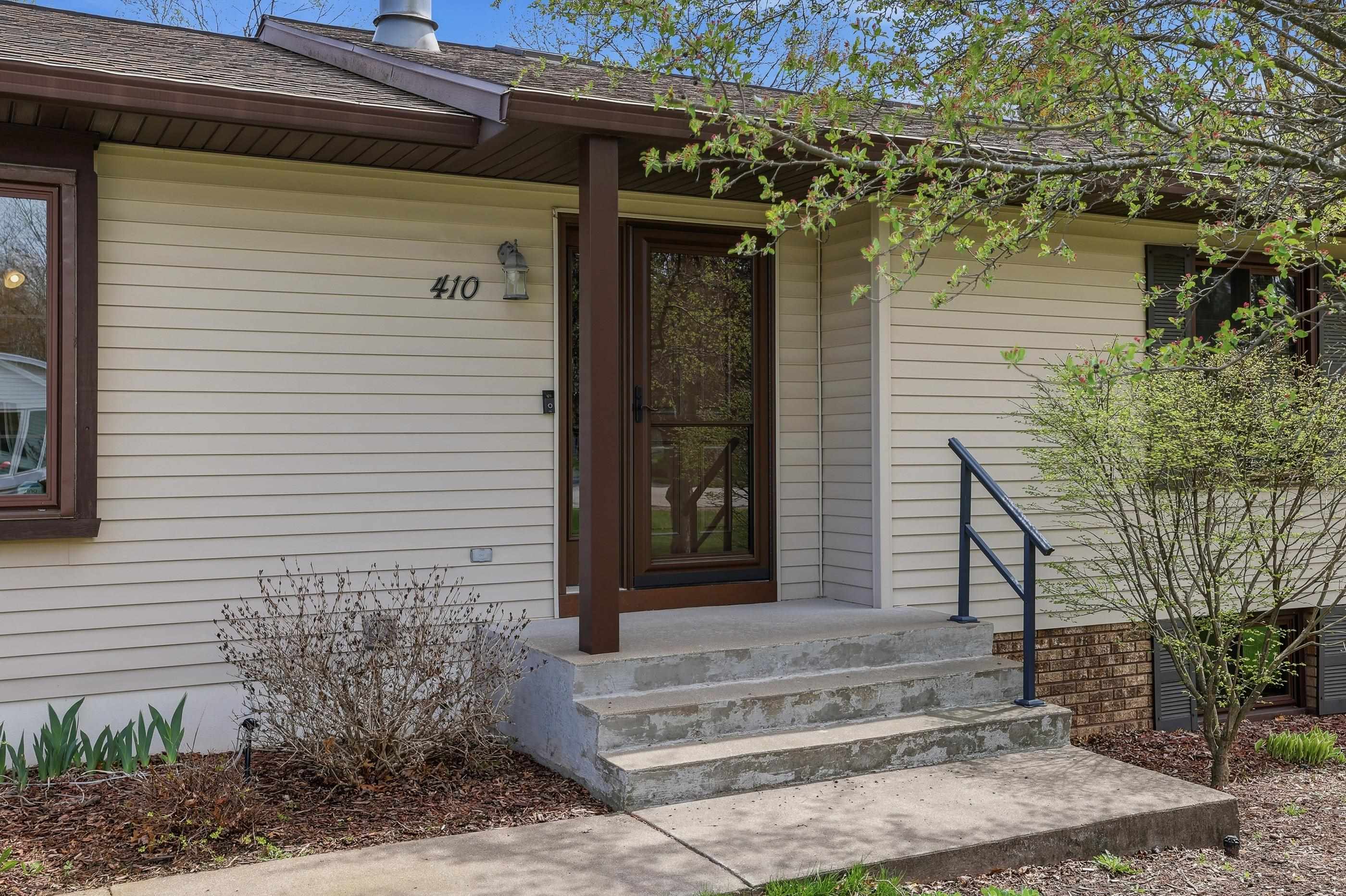 410 Hawthorne Avenue Property Photo 3