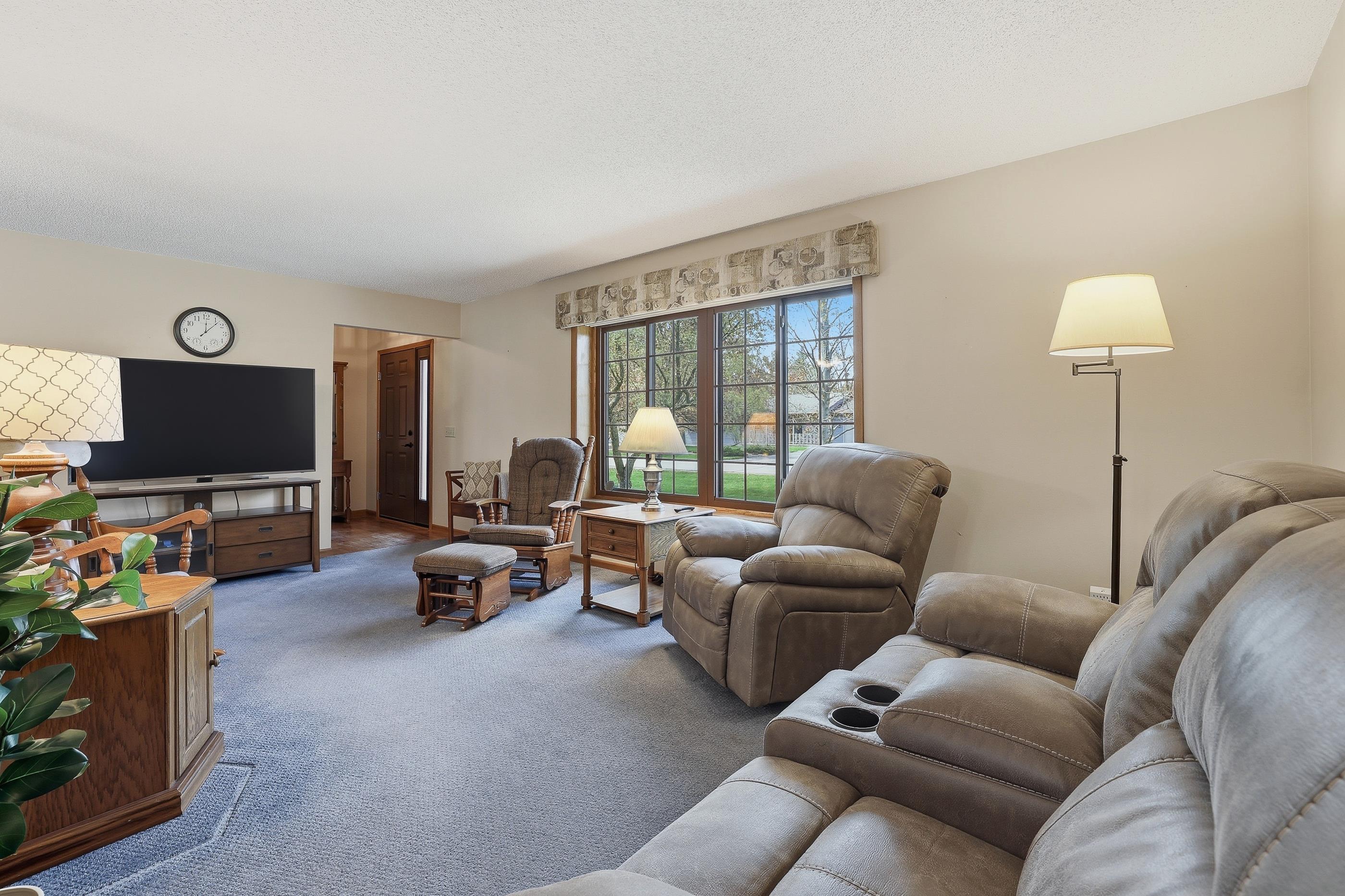 410 Hawthorne Avenue Property Photo 11