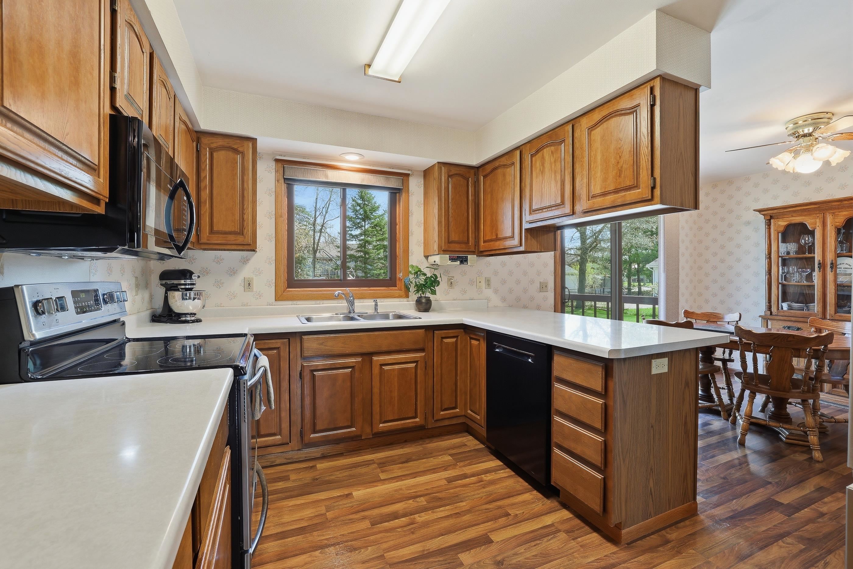 410 Hawthorne Avenue Property Photo 17
