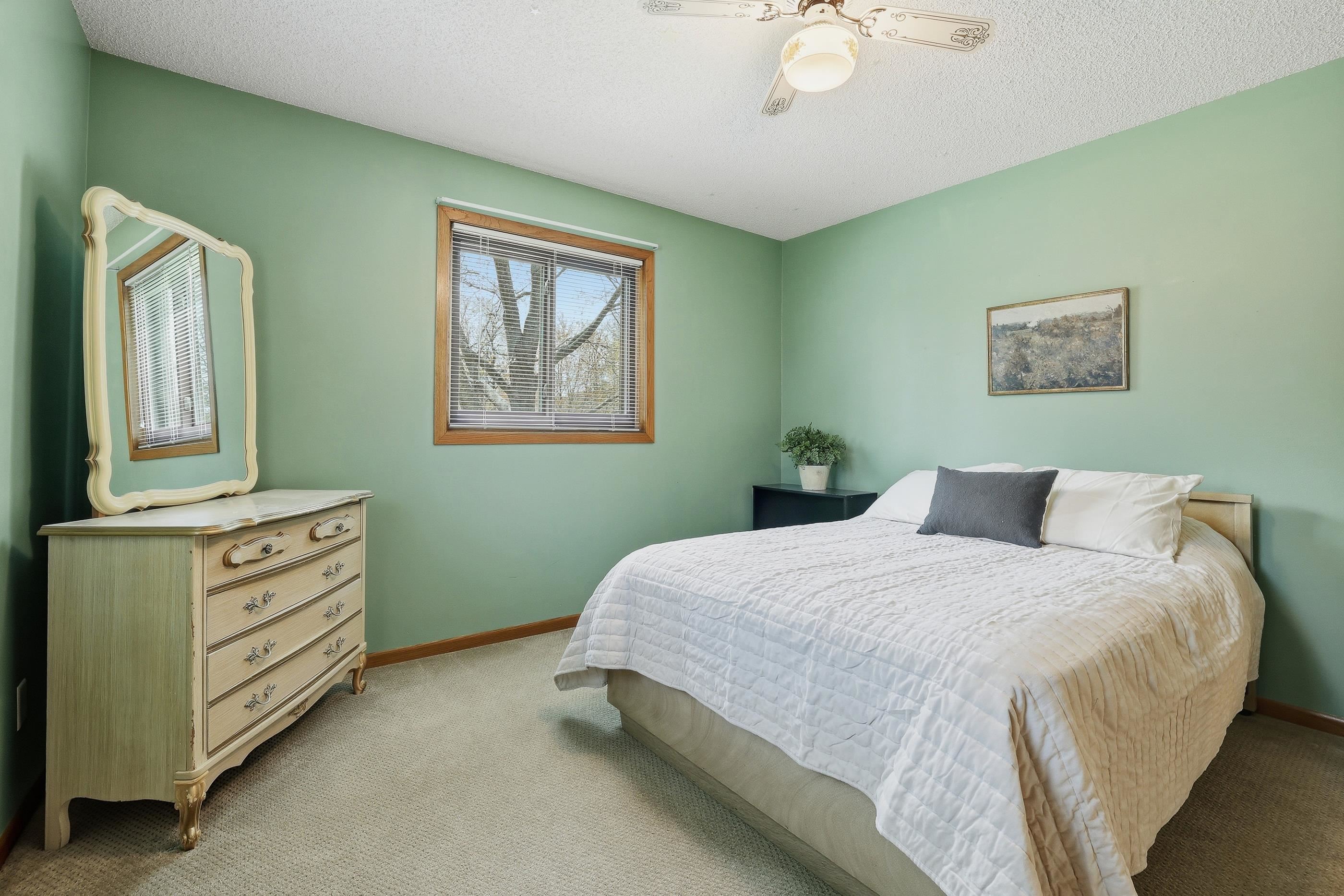 410 Hawthorne Avenue Property Photo 22