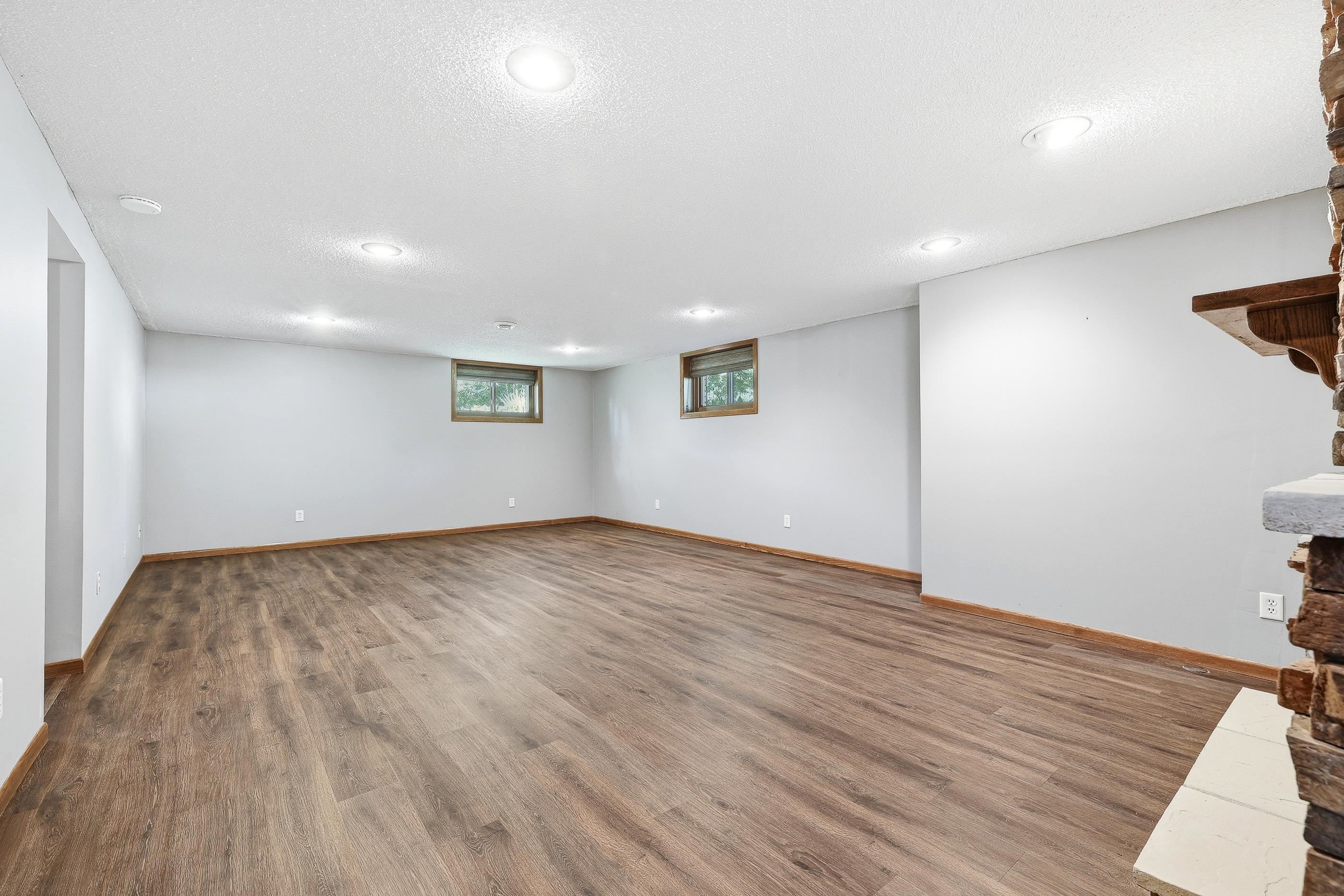 410 Hawthorne Avenue Property Photo 32