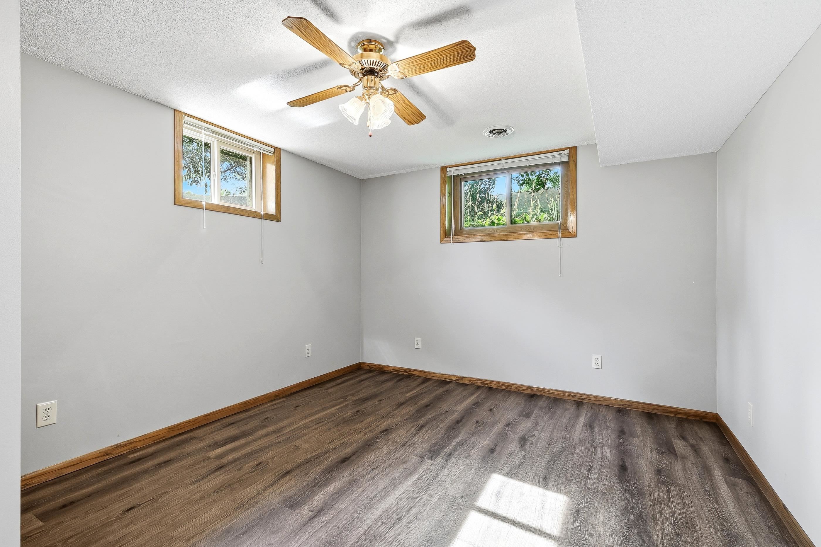 410 Hawthorne Avenue Property Photo 37