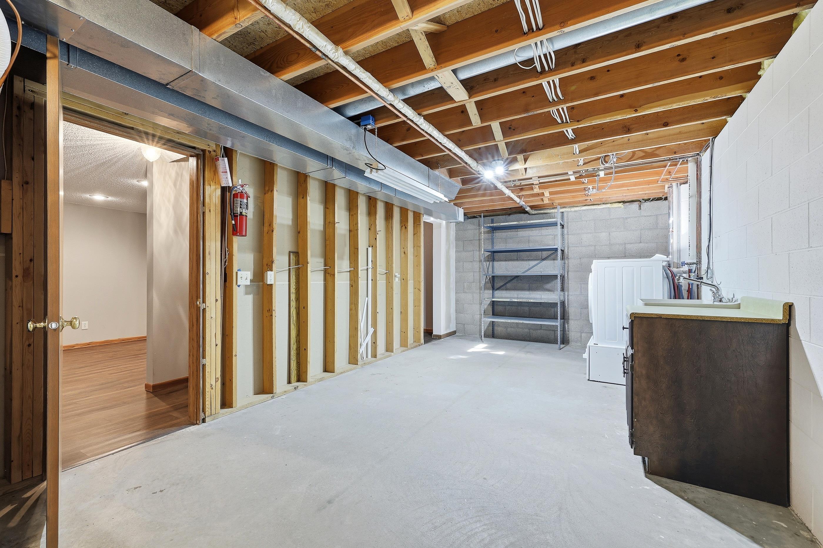 410 Hawthorne Avenue Property Photo 42