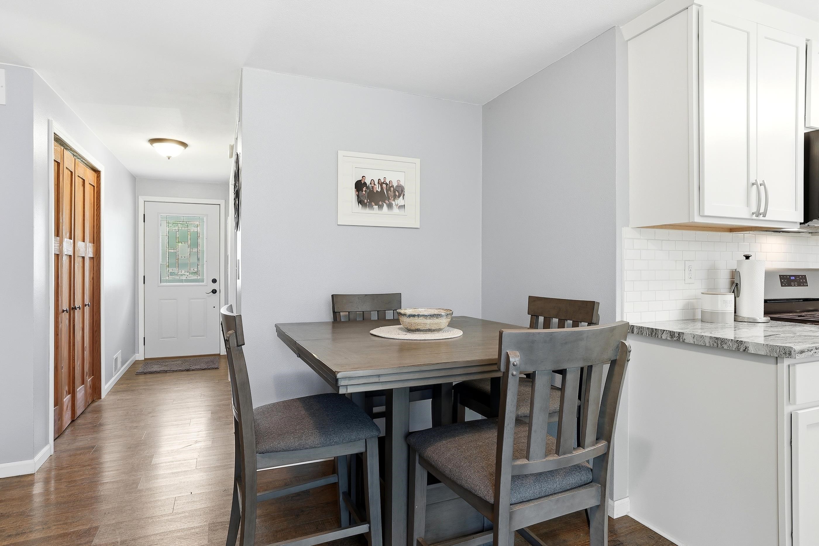 2921 River Drive Property Photo 14